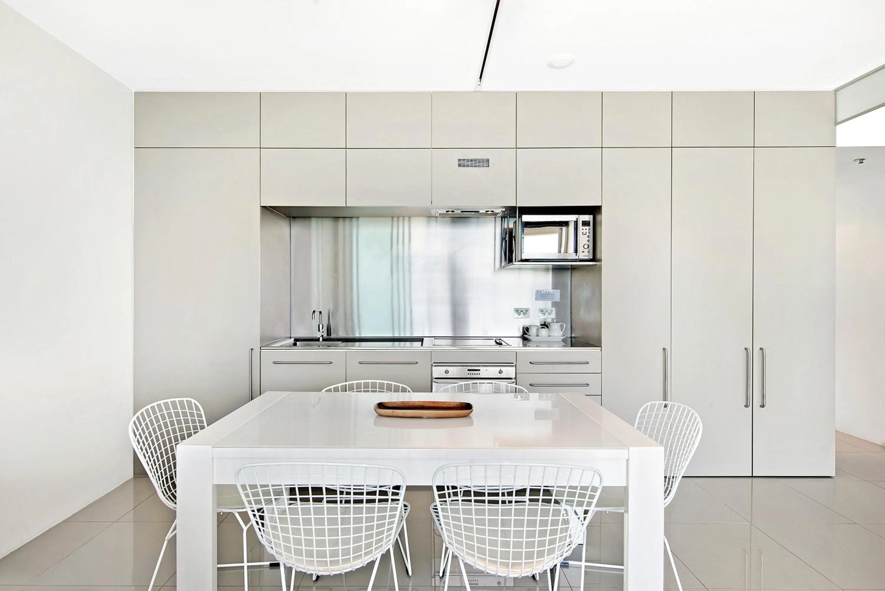 Kitchen or kitchenette in ULTIQA Air On Broadbeach