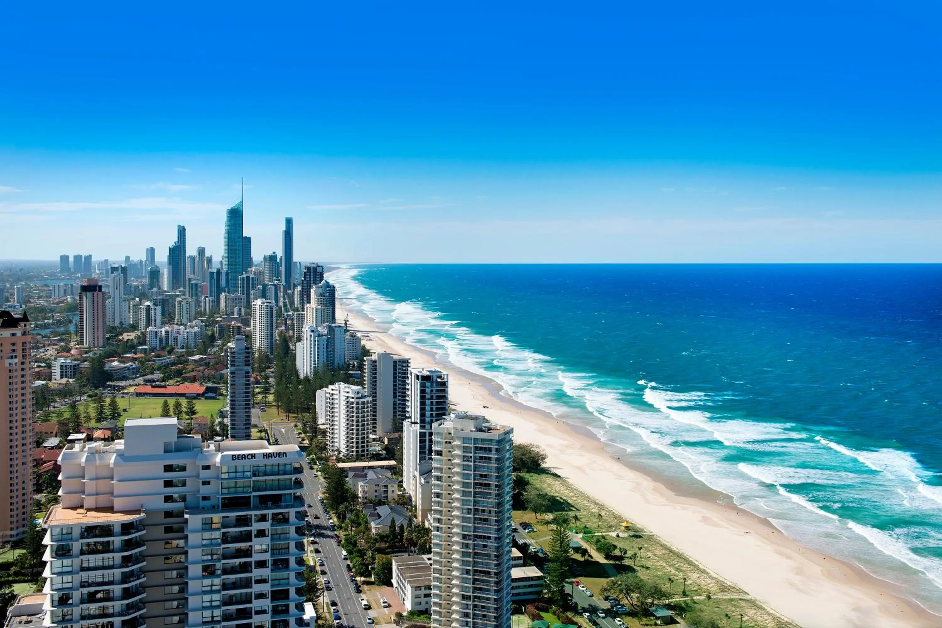 Sea view in ULTIQA Air On Broadbeach