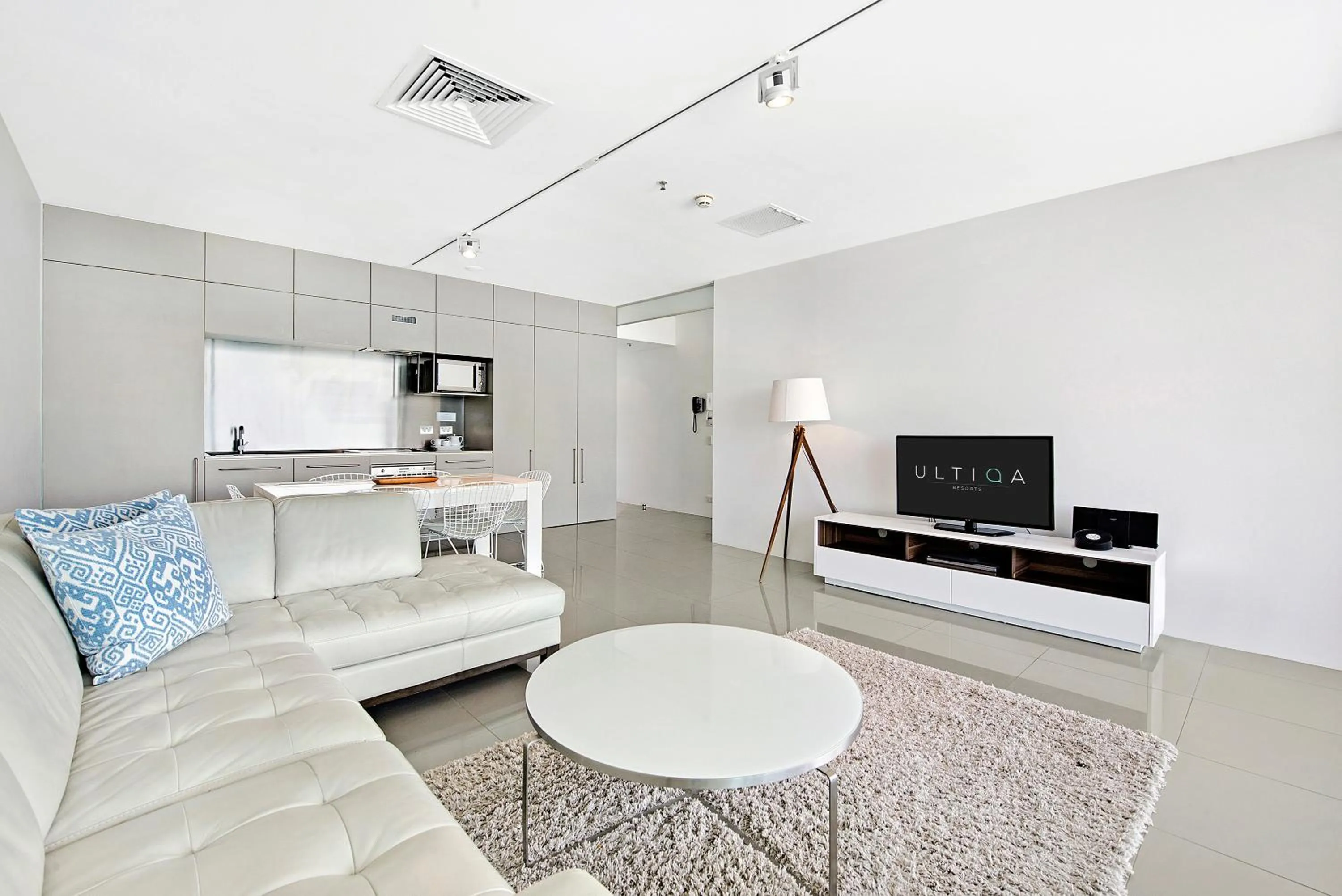 Kitchen or kitchenette in ULTIQA Air On Broadbeach
