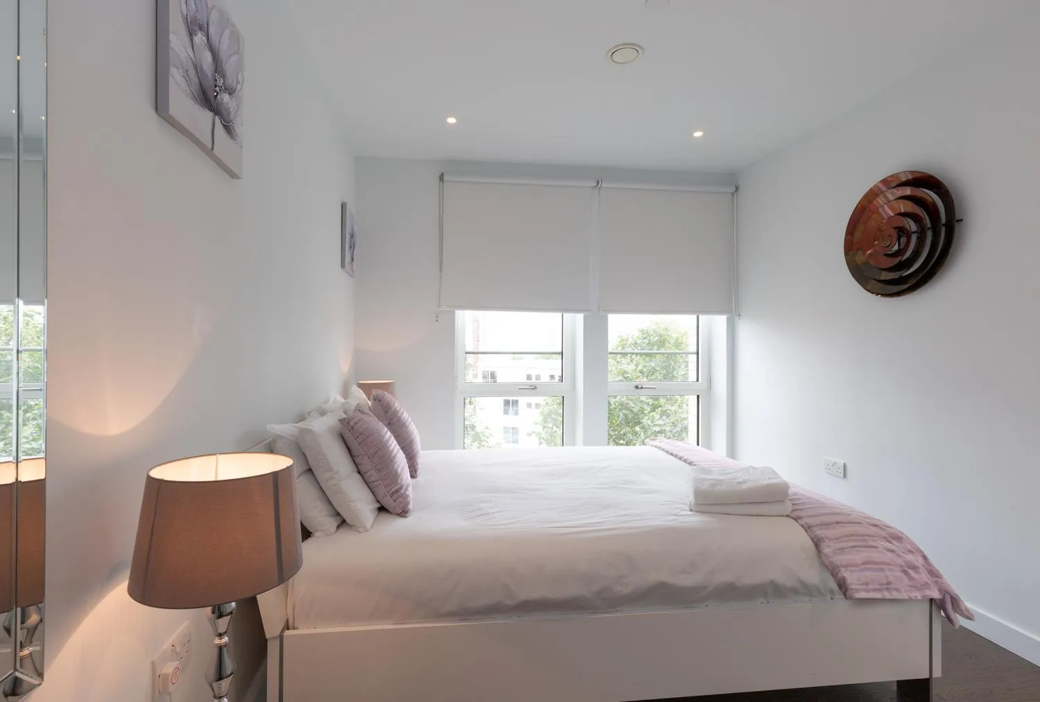 Bedroom, Bed in Deluxe Central London Apartment