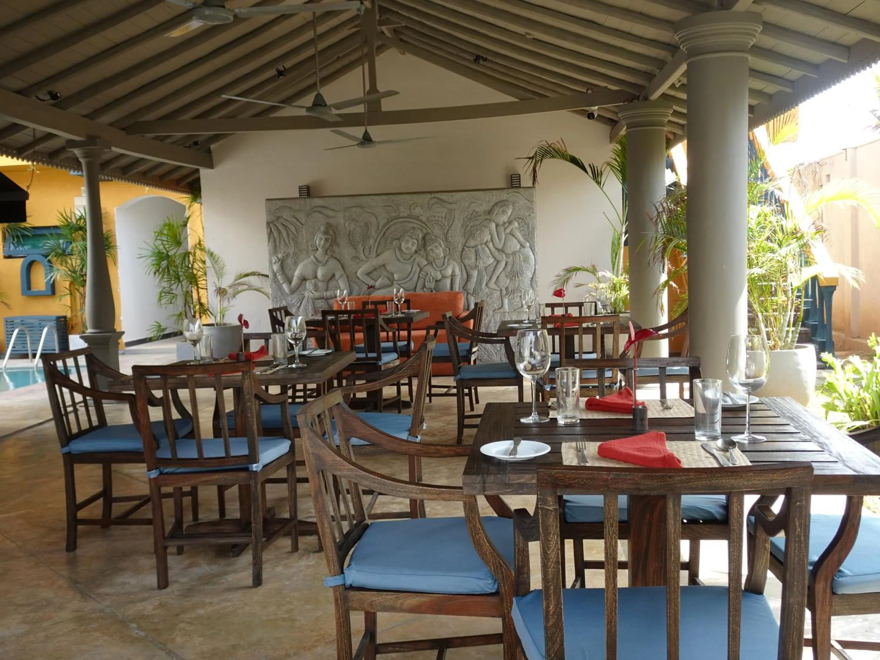 Lounge or bar in Suite Lanka