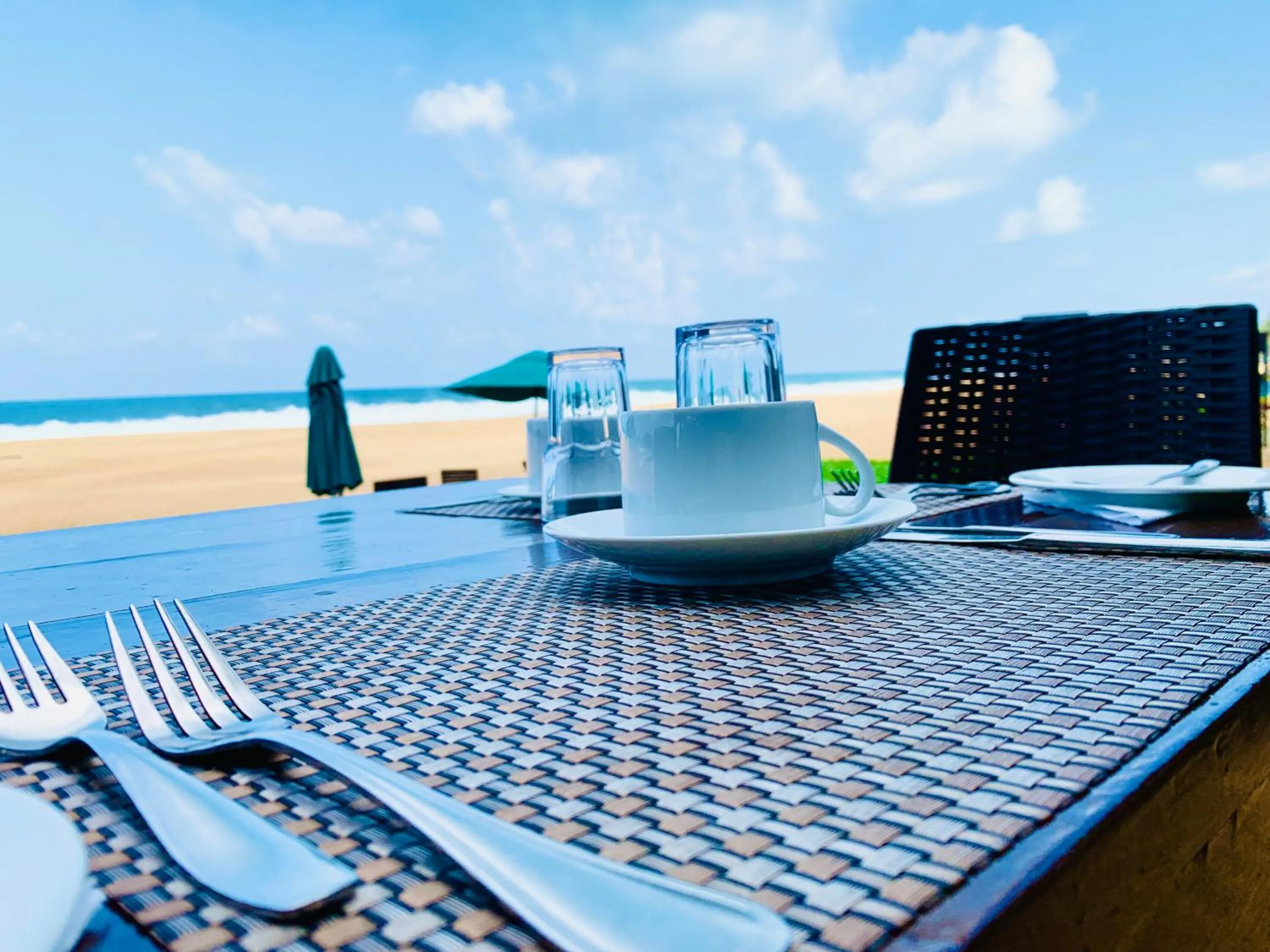 Dining area in Suite Lanka
