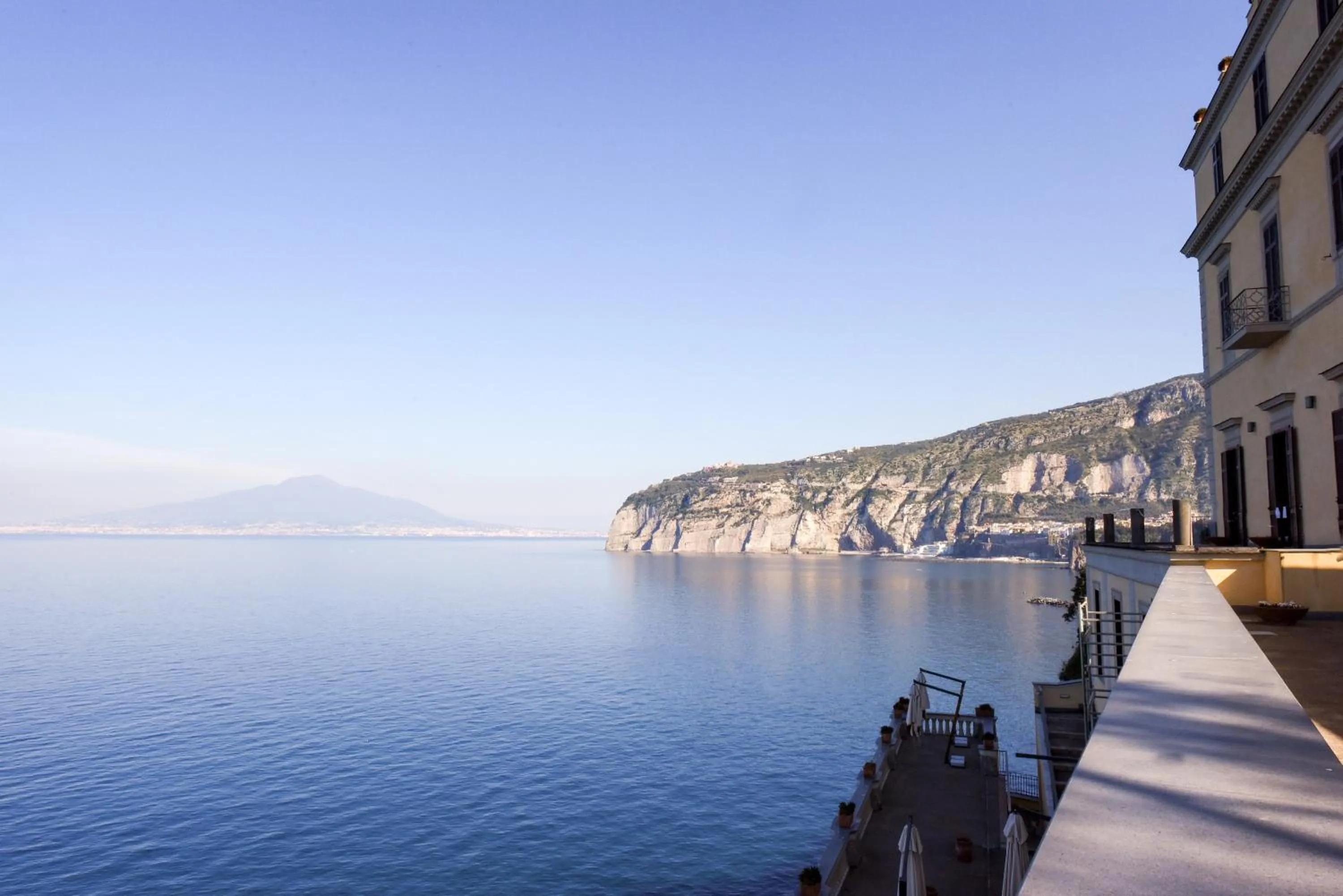 Property building in Villa Crawford