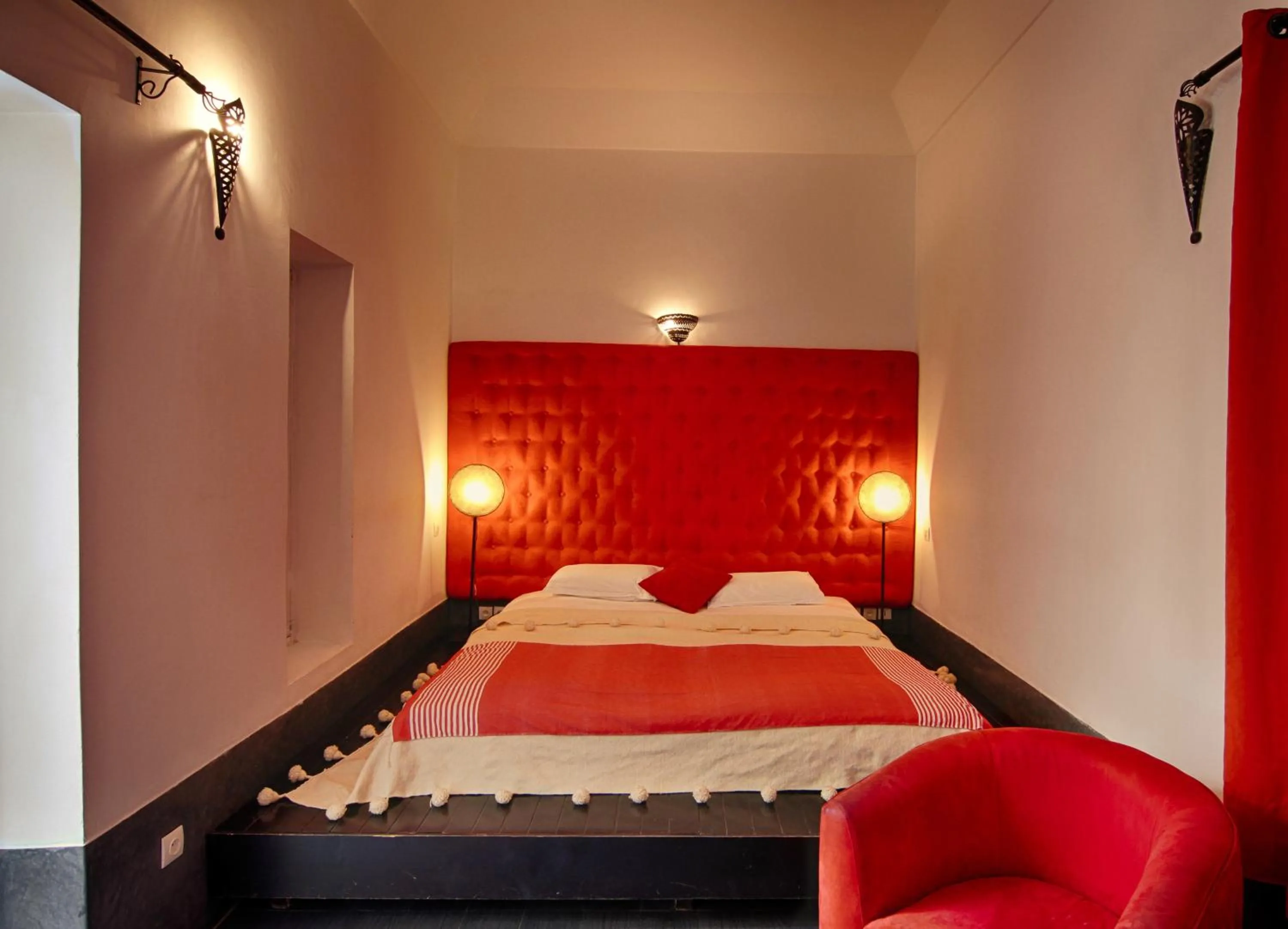 Bedroom, Bed in Dar Crystal