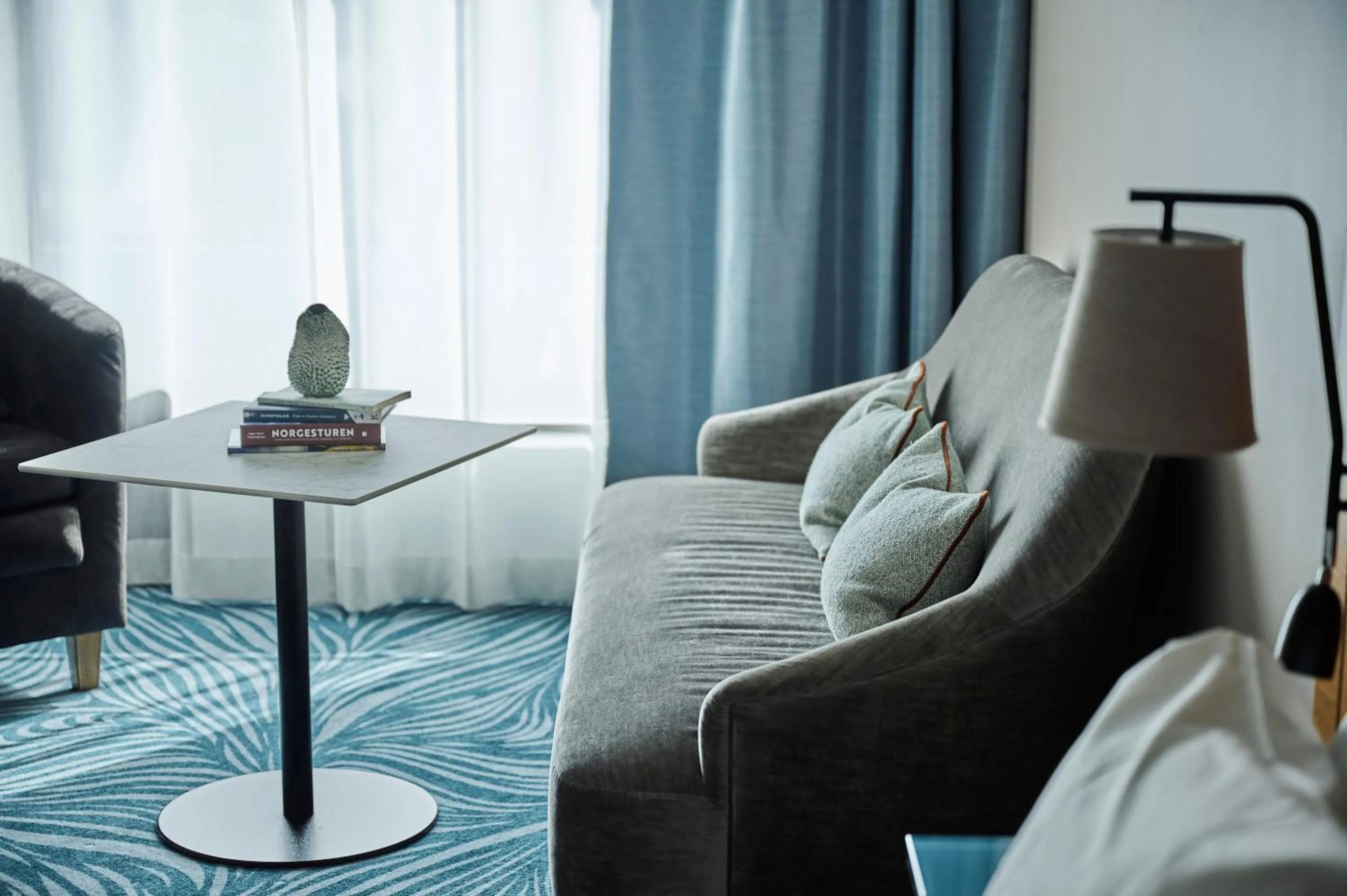 Seating area in Hotel Klubben