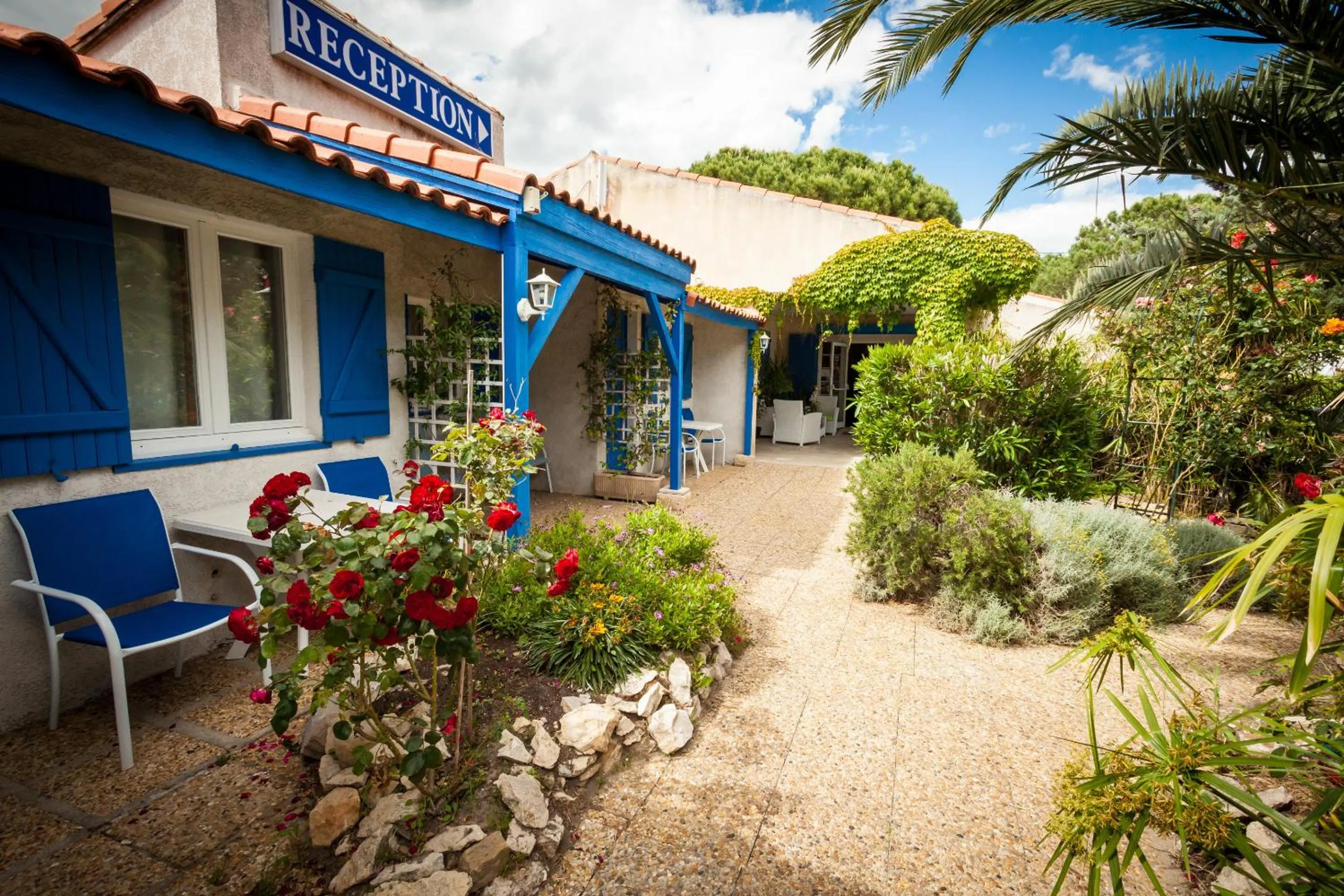 Bedroom in Hotel Des 4 Vents "Esprit Camargue" Parking Privé securisé