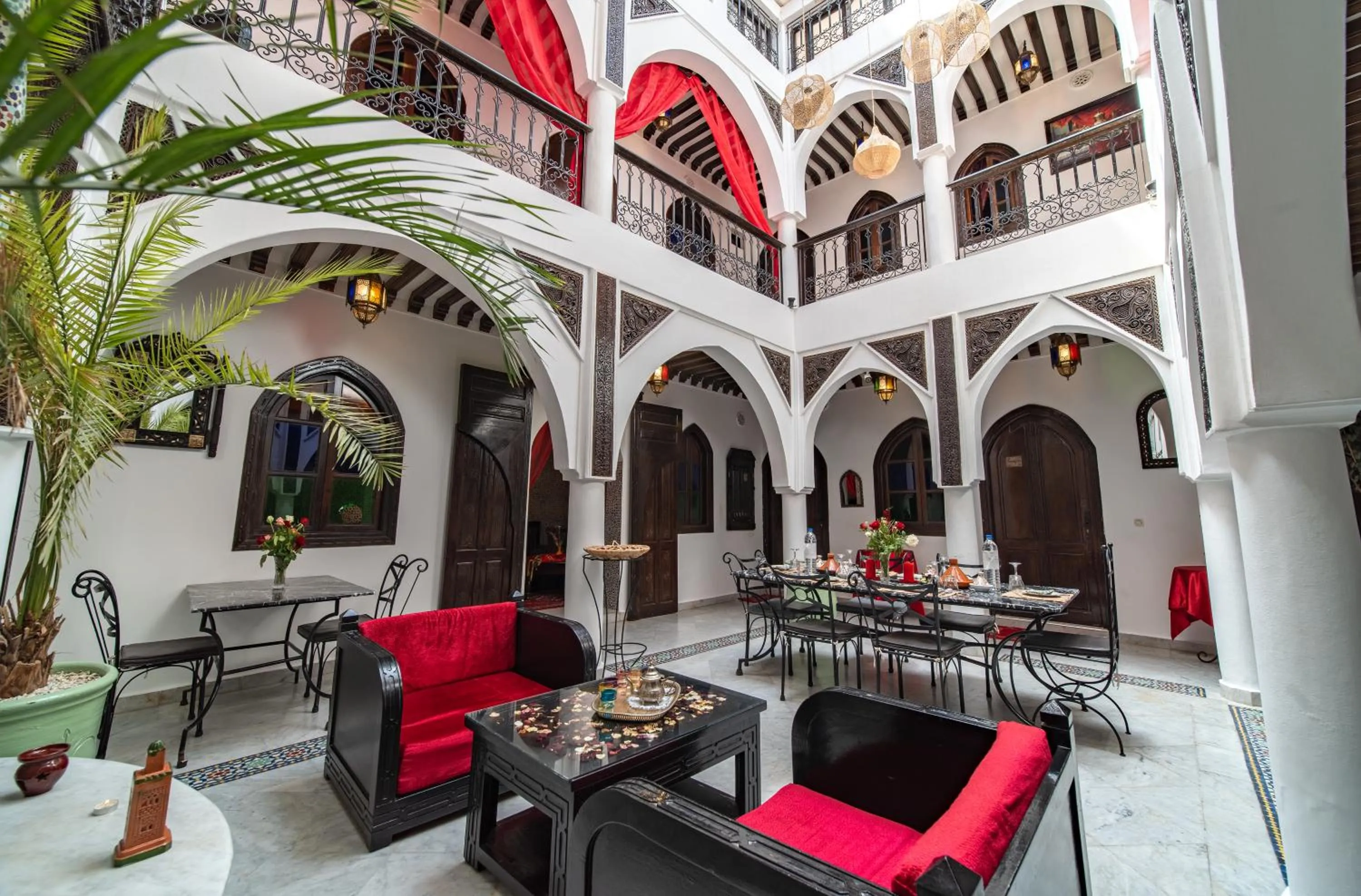 Property building in Riad Balkisse