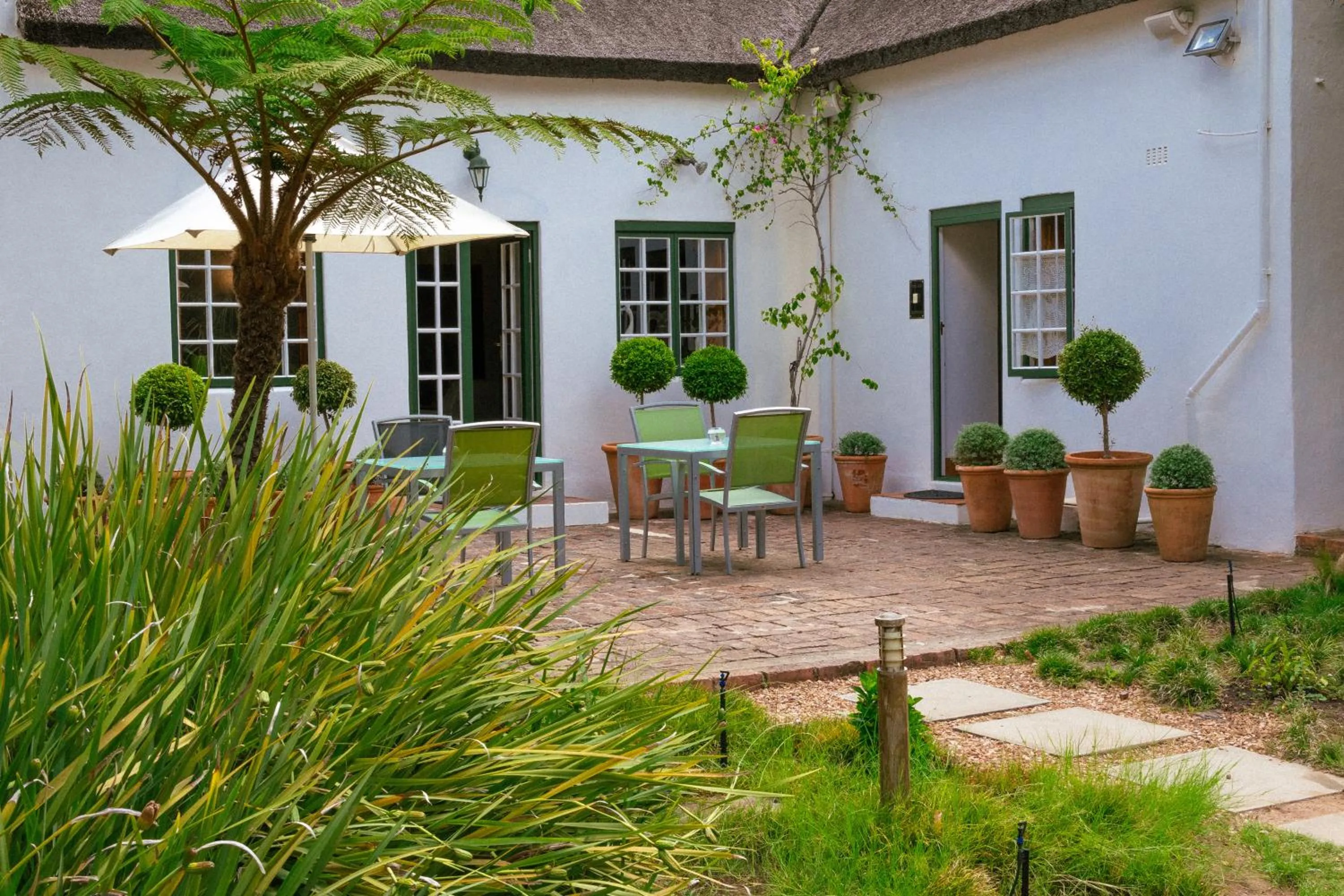 Property building in Rothman Manor