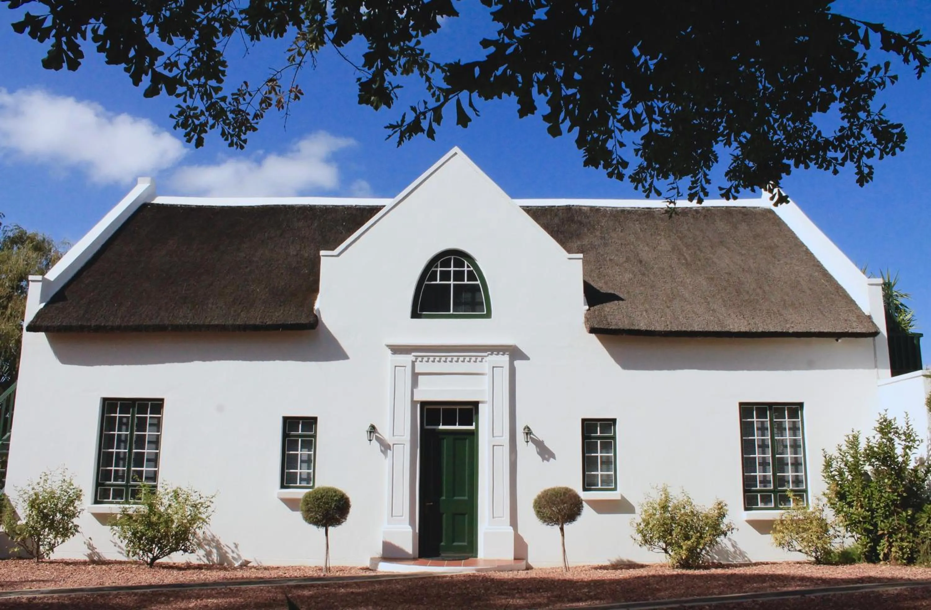 Property building in Rothman Manor