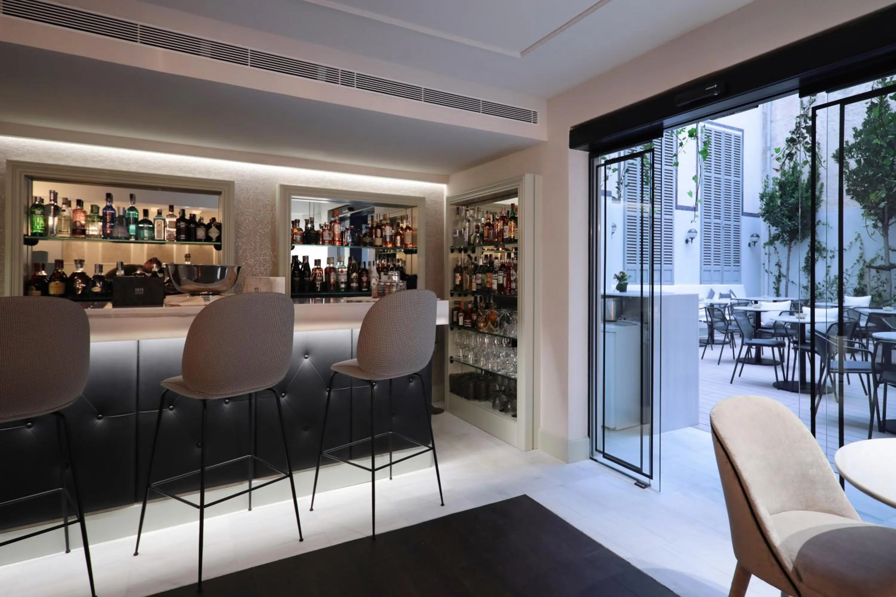 Lounge or bar in Summum Boutique Hotel, member of Meliá Collection