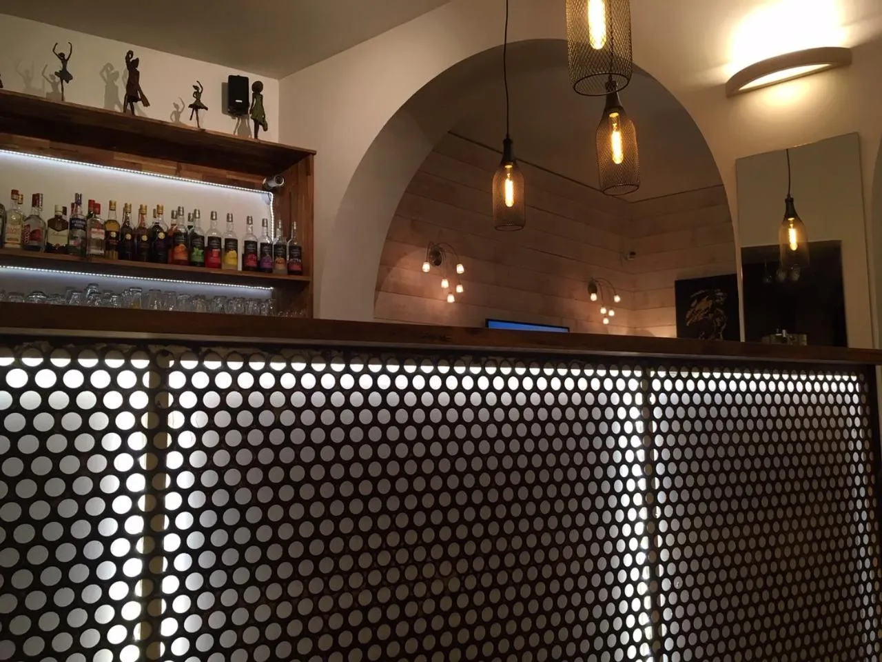 Lounge or bar in Logis Hôtel Restaurant Le Castel Fleuri