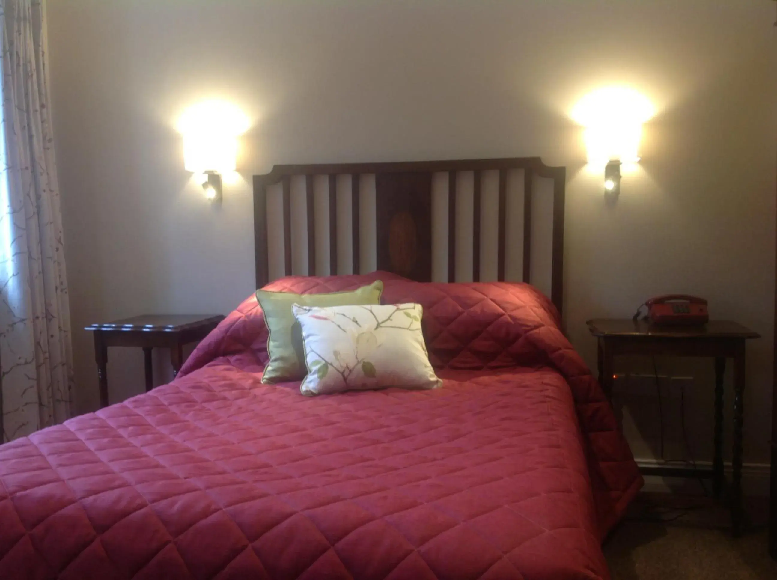 Comfort Single Room with Shower in Gleann Fia Country House Comfort Single Room with Shower in Gleann Fia Country House