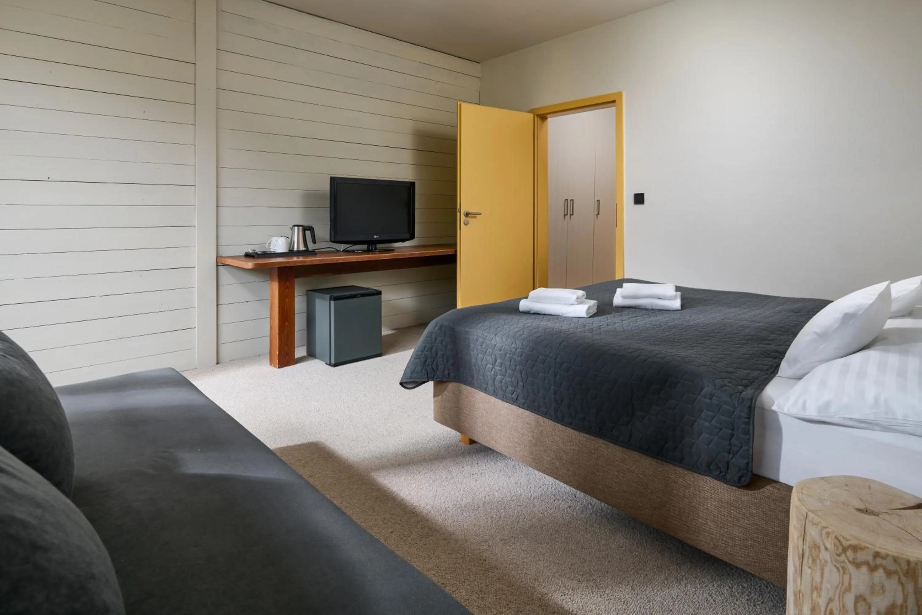 Bedroom, Bed in Hotel Adam