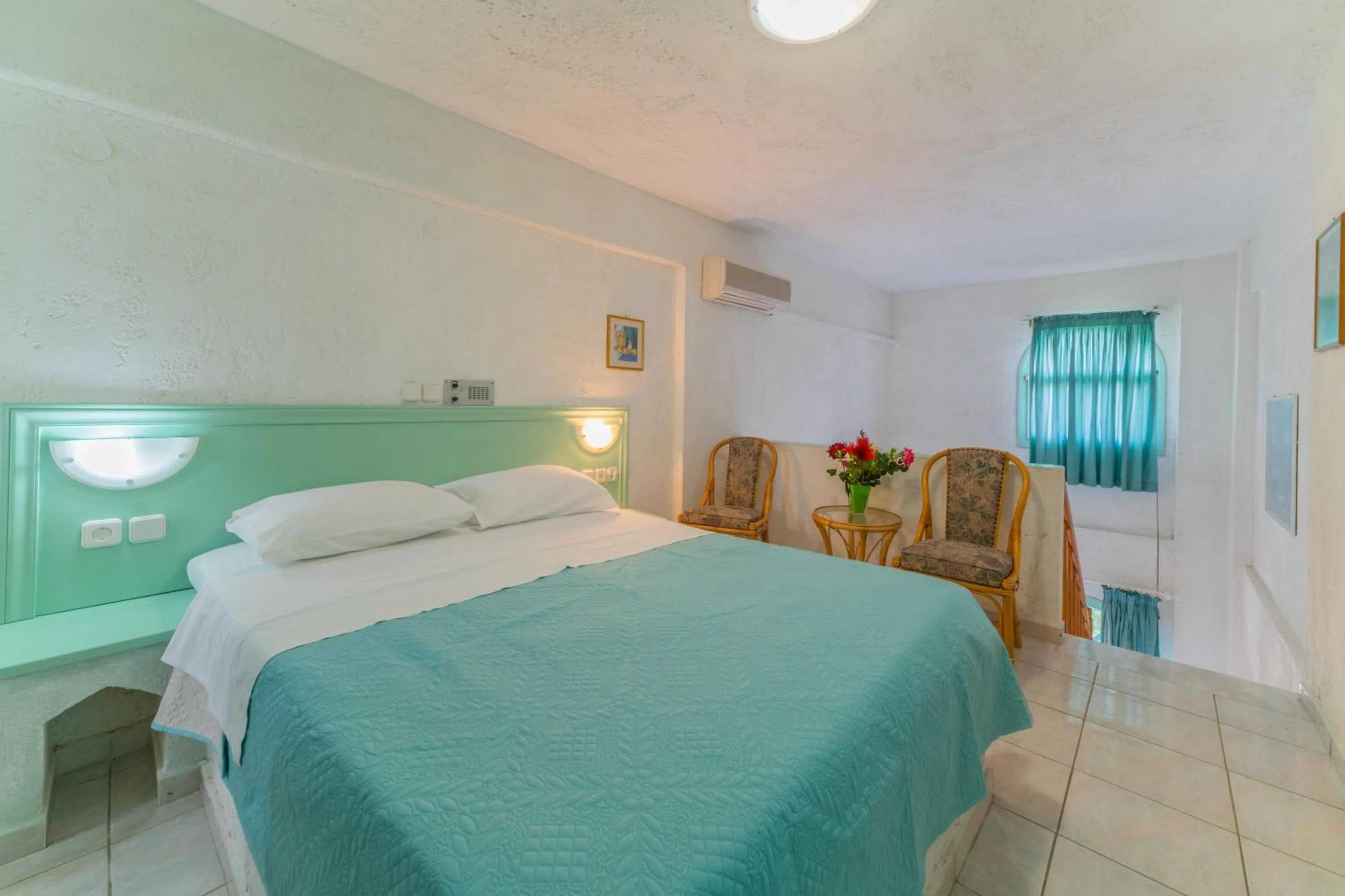 Bedroom, Bed in Kastro Studios Apartments