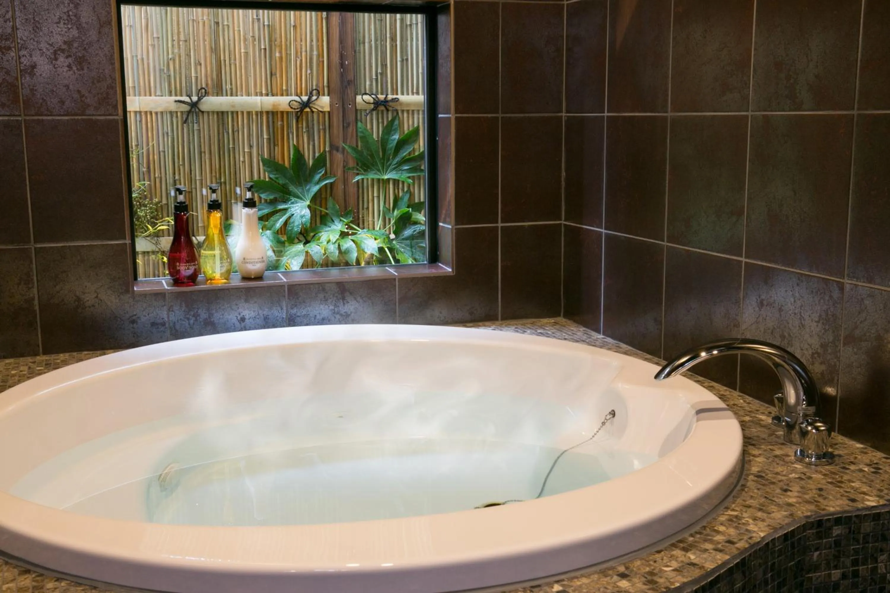 Hot Tub in Hosta Umekoji Miyabi