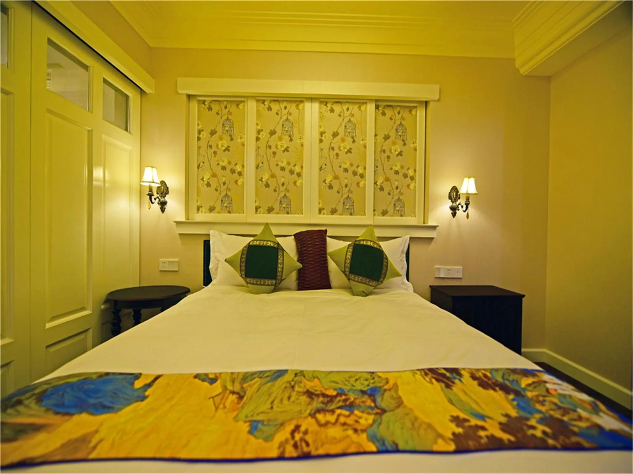 Bed in Soho Garden Hotel (Shanghai Huaihai Rd. Flagship)