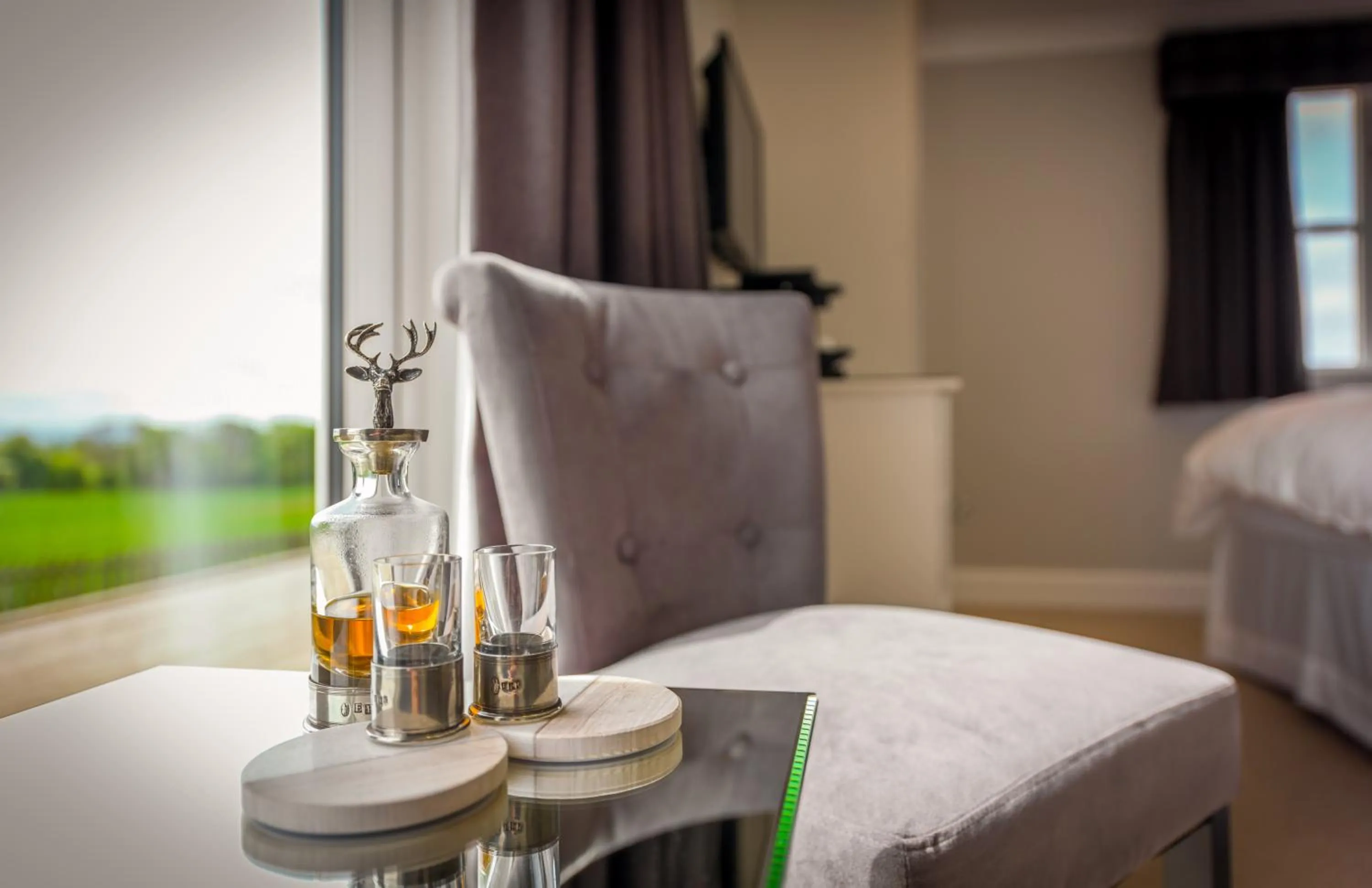 Seating area, Bed in Garleton Lodge