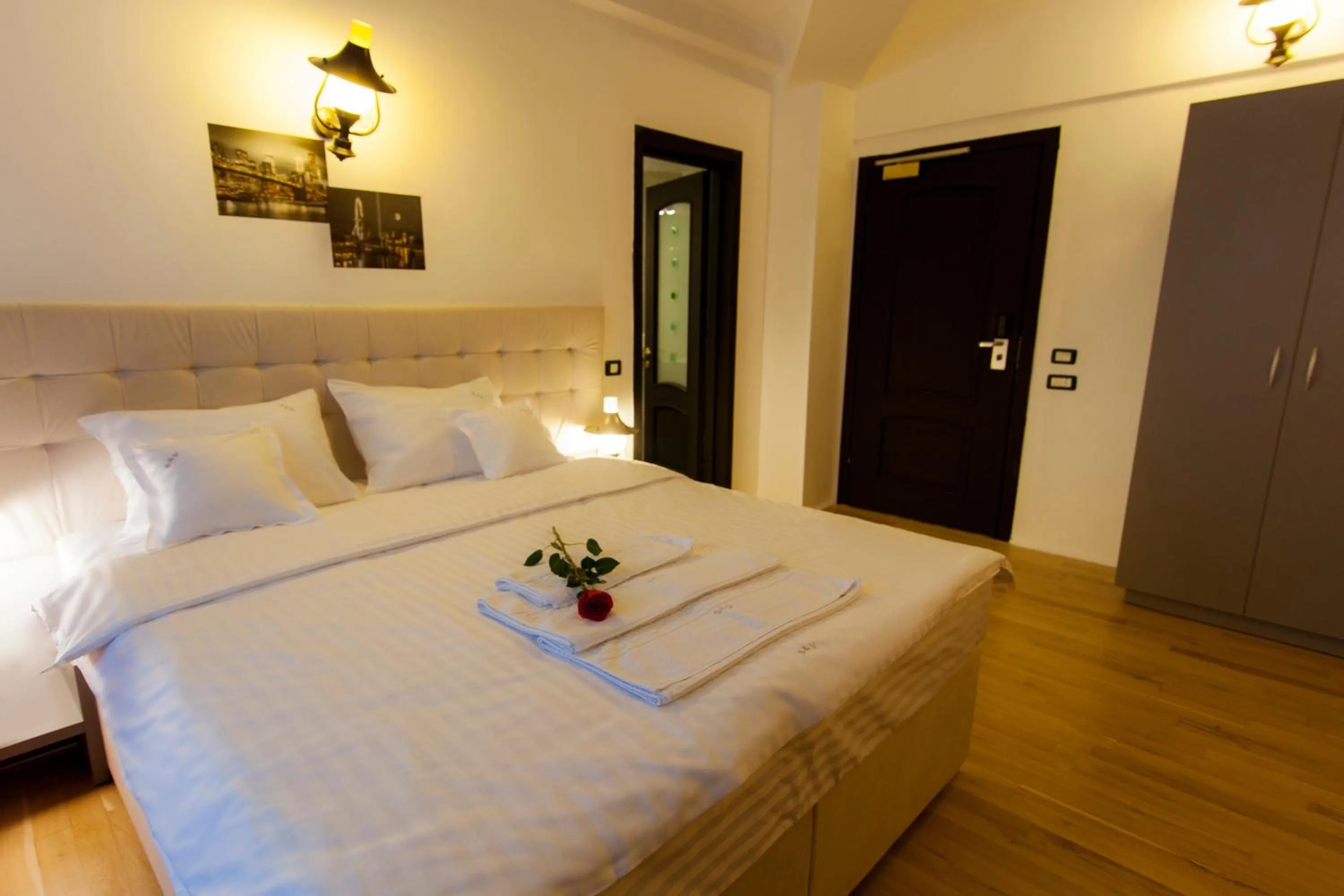 Bed in Ambra Boutique Hotel & Bistro