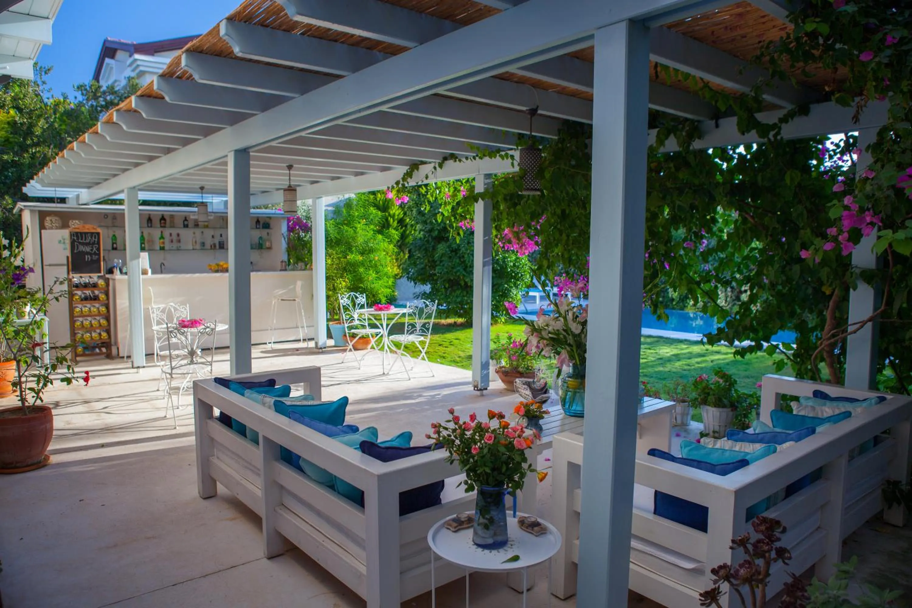 Balcony/Terrace in Alura Hotel