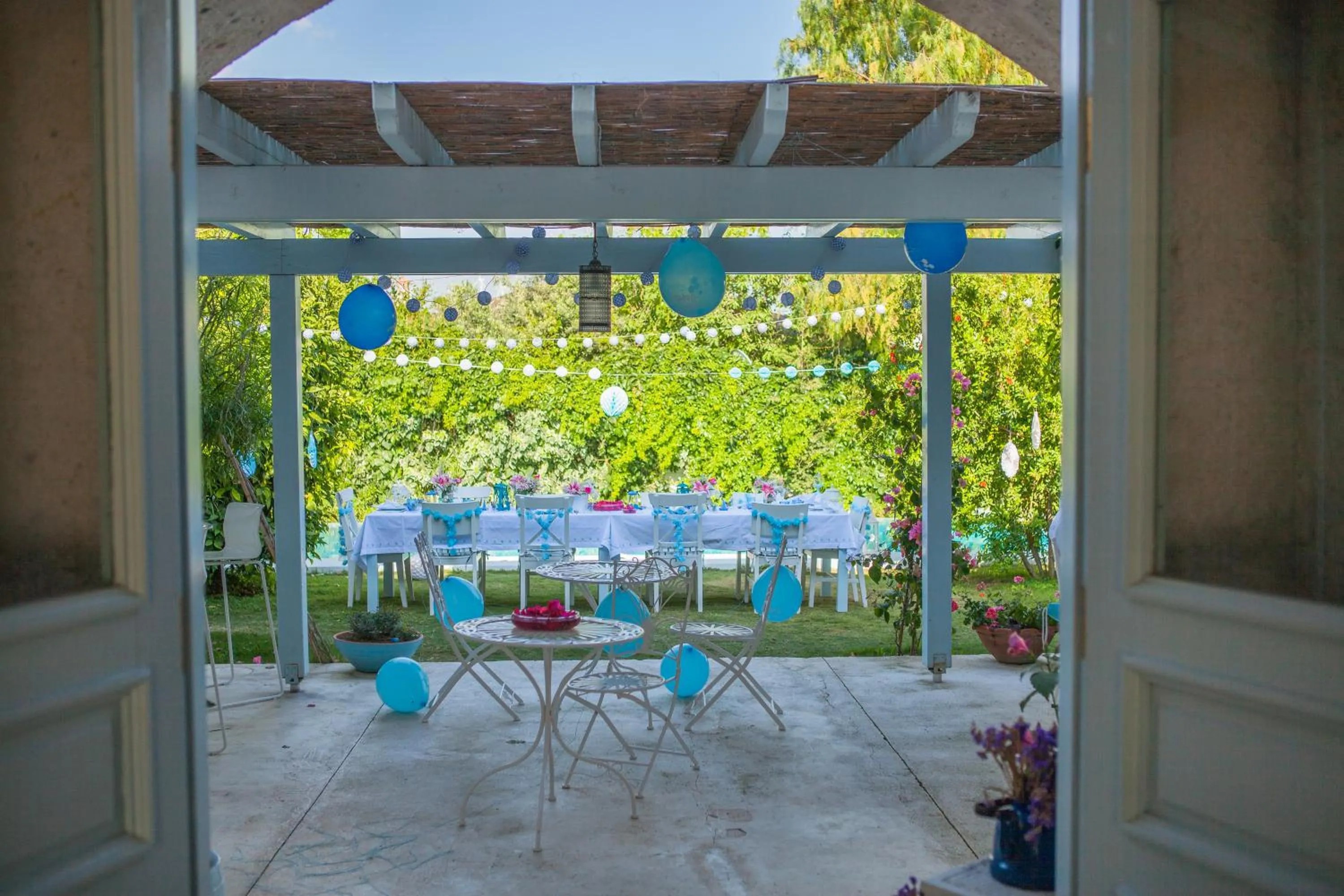 Patio in Alura Hotel