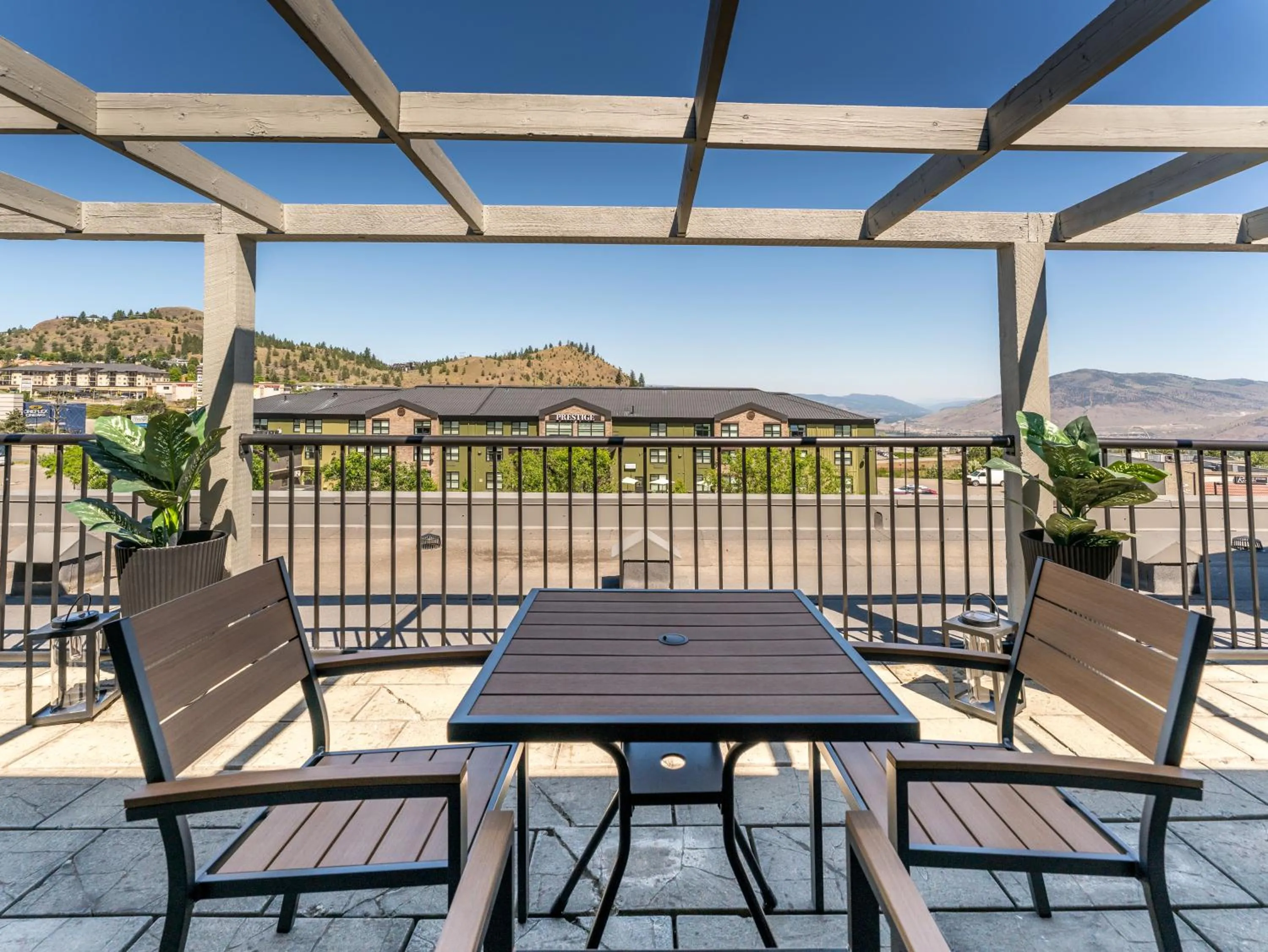 Patio in Prestige Aberdeen Lodge Kamloops