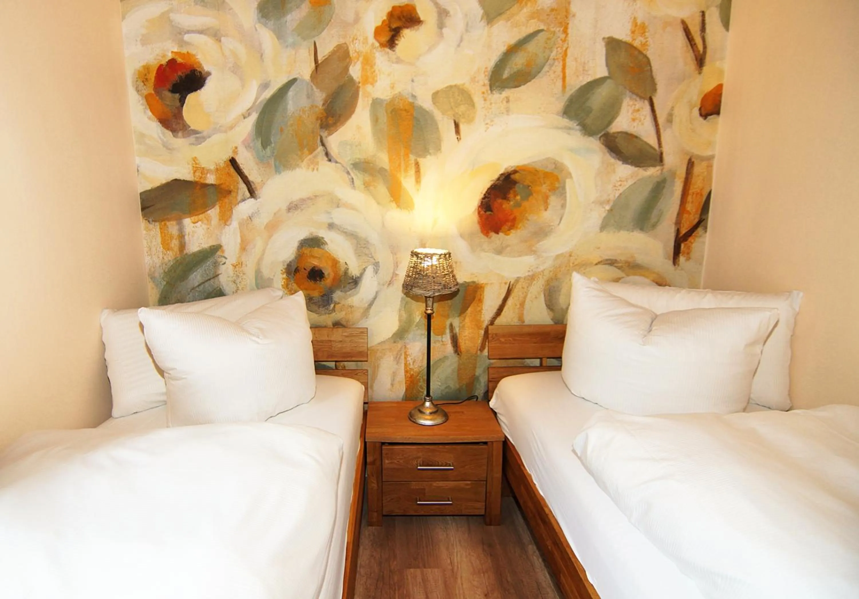 Bedroom, Bed in Komforthotel & Restaurant Riemann