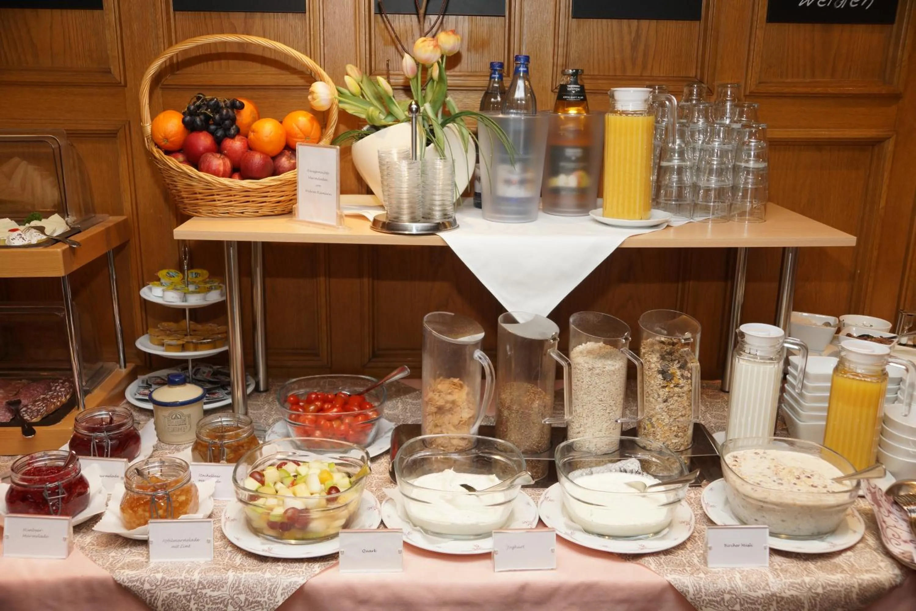 Breakfast in Komforthotel & Restaurant Riemann