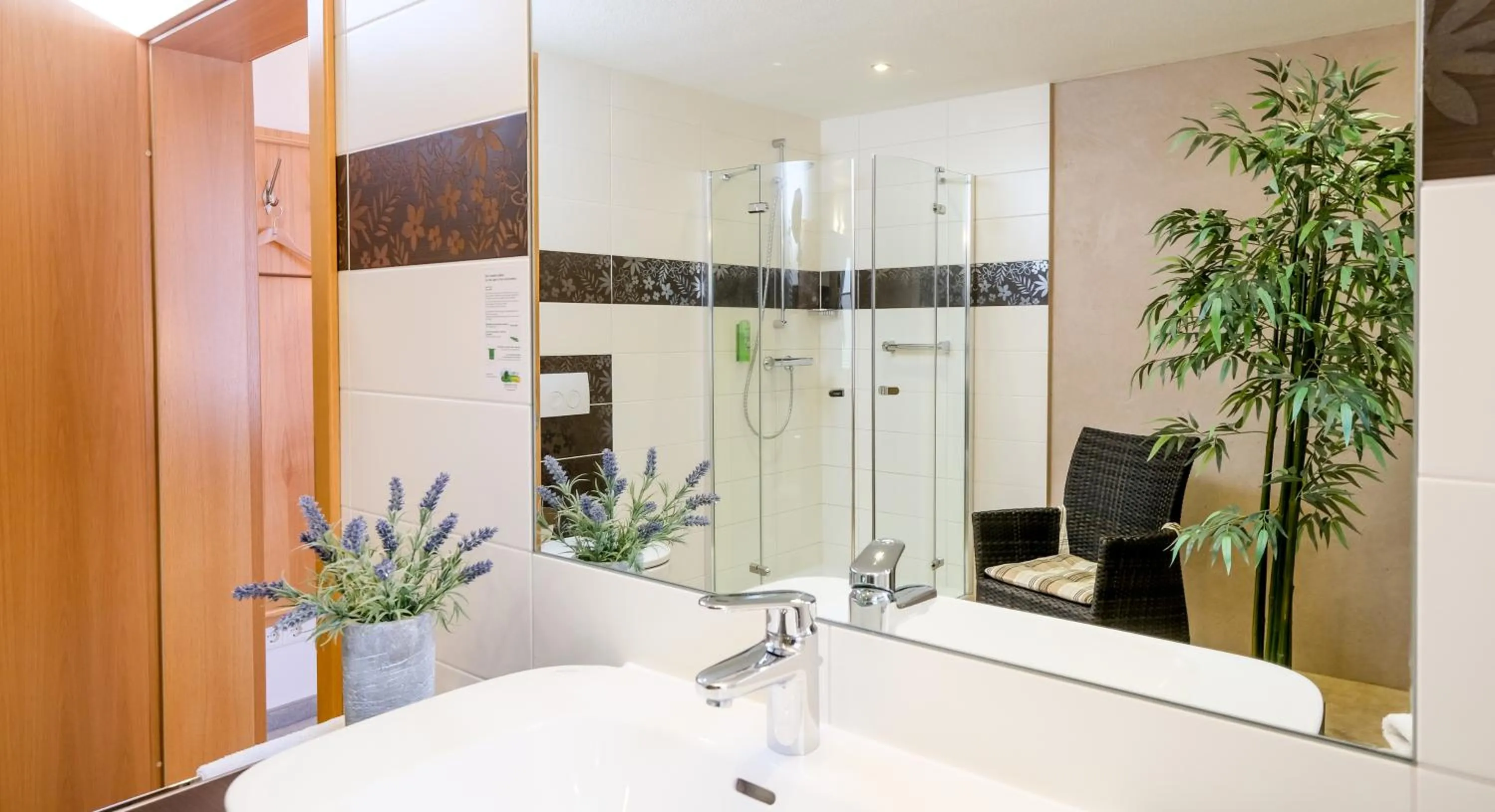 Bathroom in Komforthotel & Restaurant Riemann