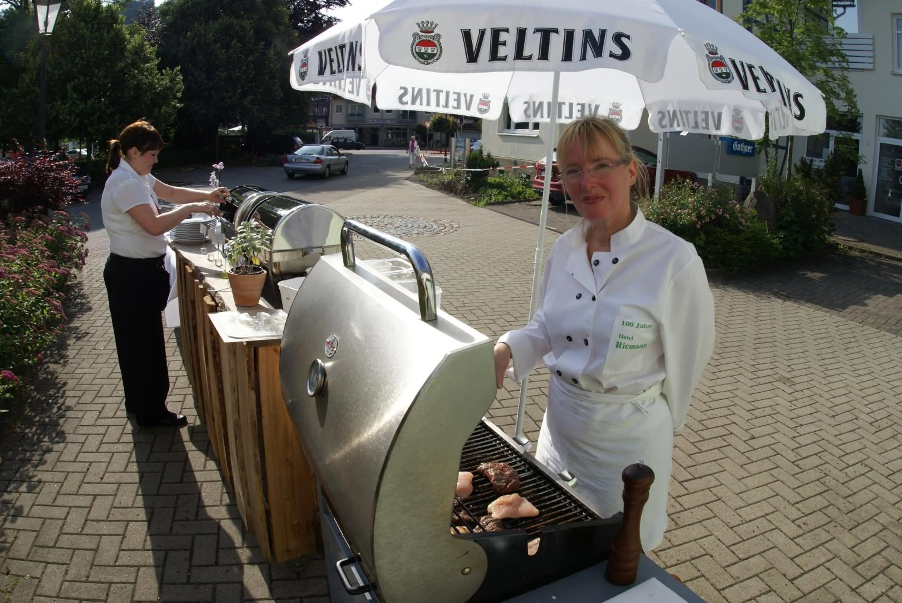 People in Komforthotel & Restaurant Riemann