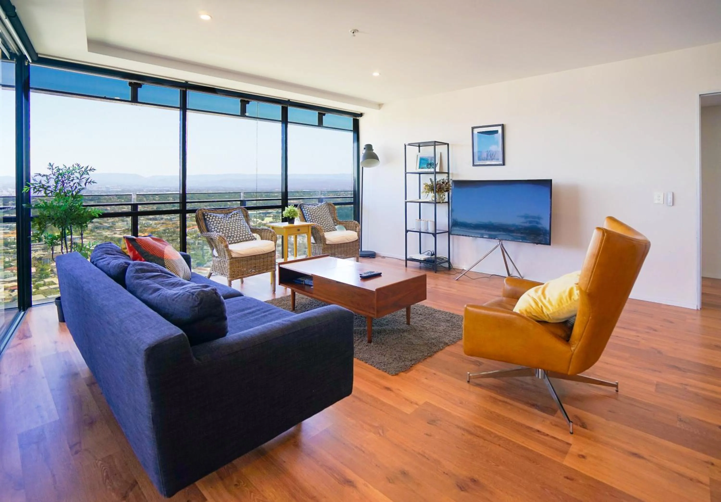 Library in Circle On Cavill Surfers Paradise Apartments-Holiday Paradise