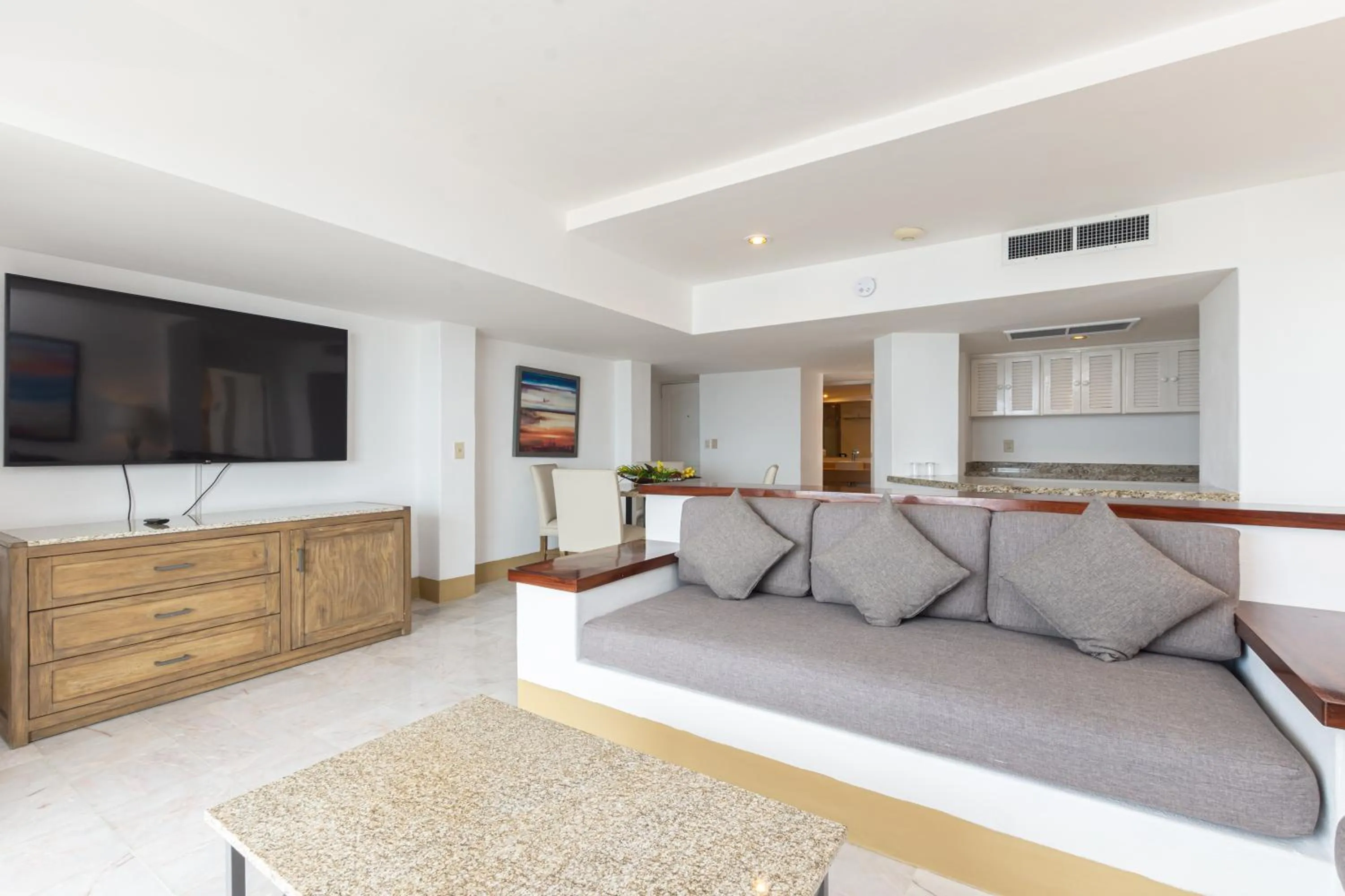 Living room in Tesoro Ixtapa All Inclusive