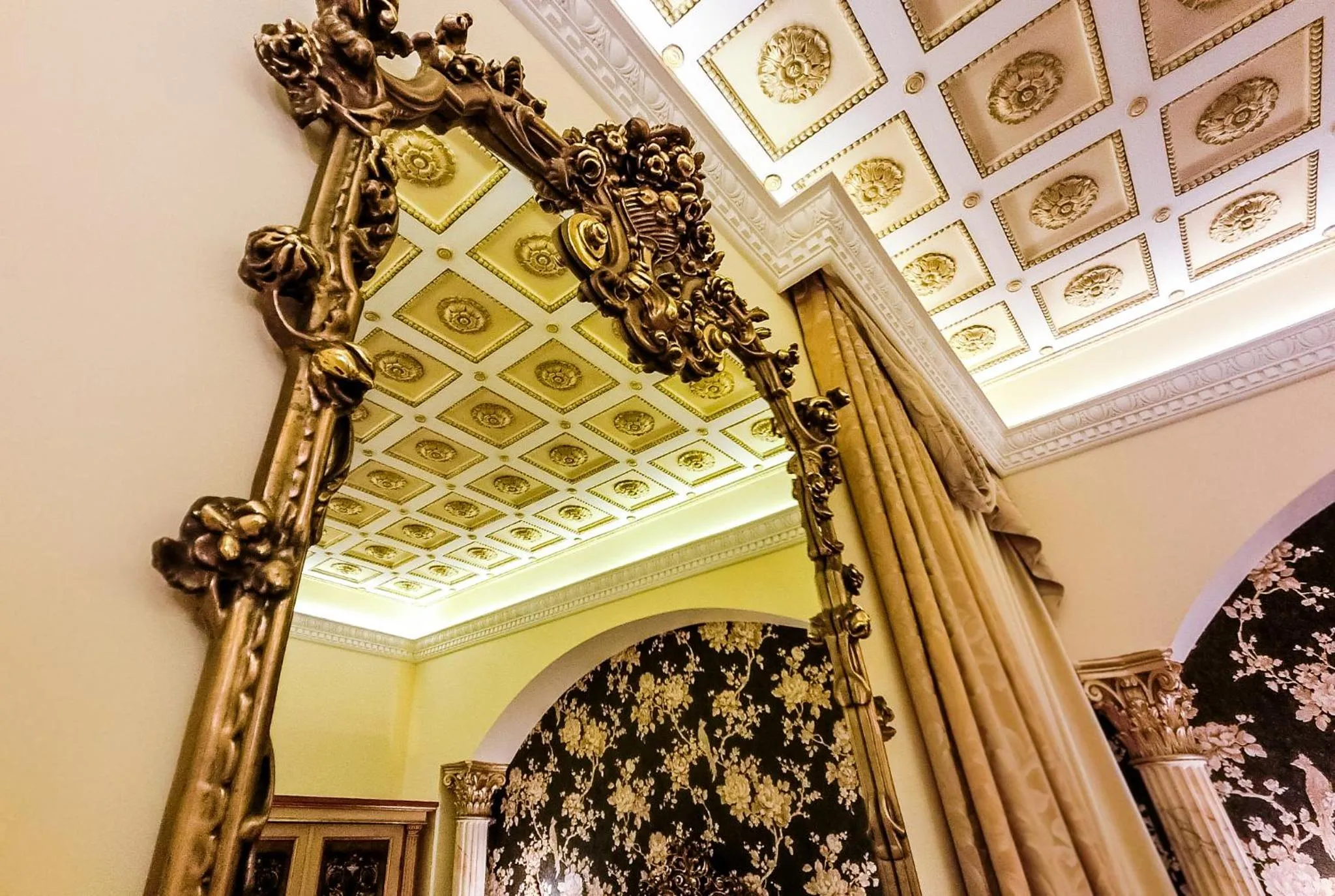 Photo of the whole room in Impero Vaticano Suites Guest House