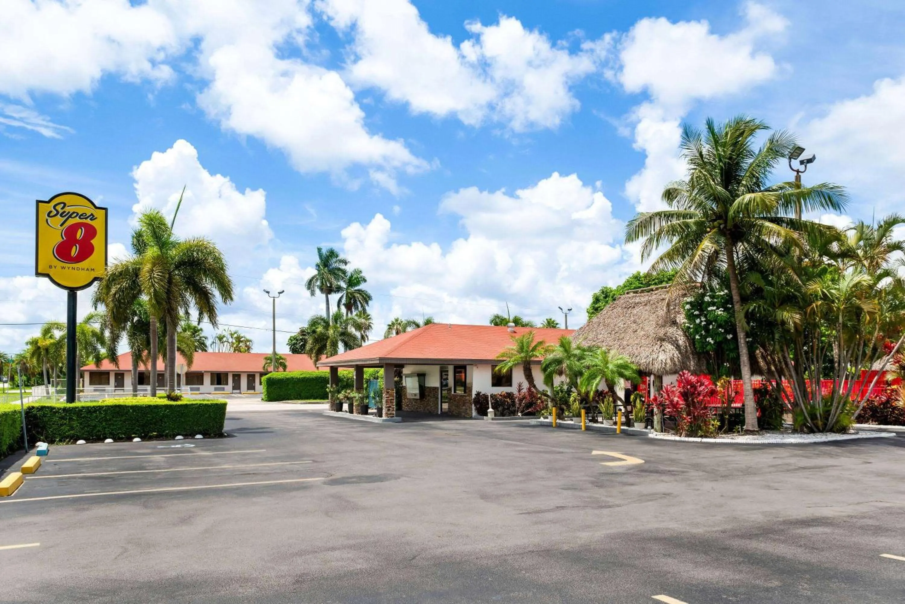 Property building in Super 8 by Wyndham Florida City/Homestead/Everglades