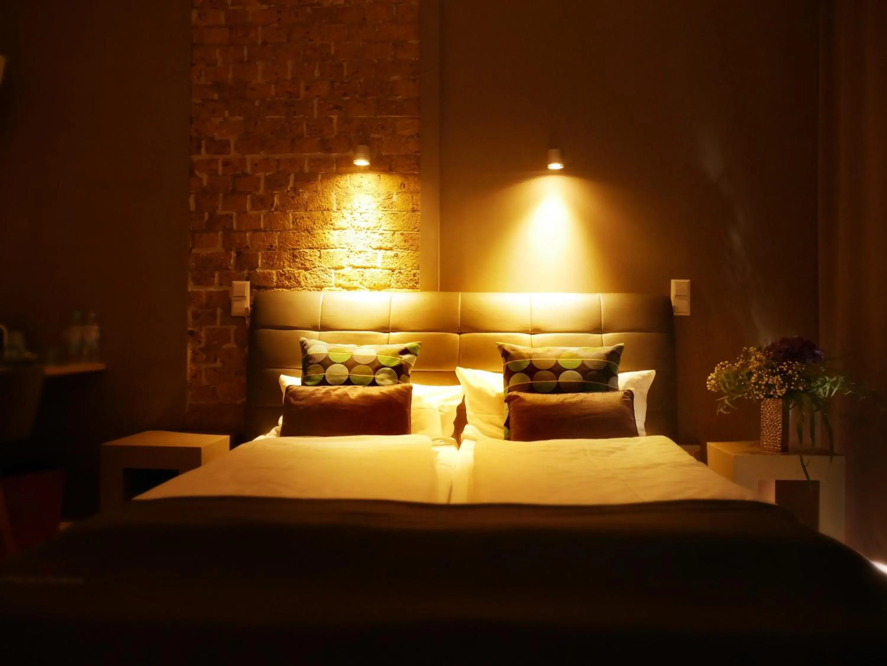 Standard Double Room - single occupancy in Trafohaus am Kaiserbahnhof Standard Double Room - single occupancy in Trafohaus am Kaiserbahnhof