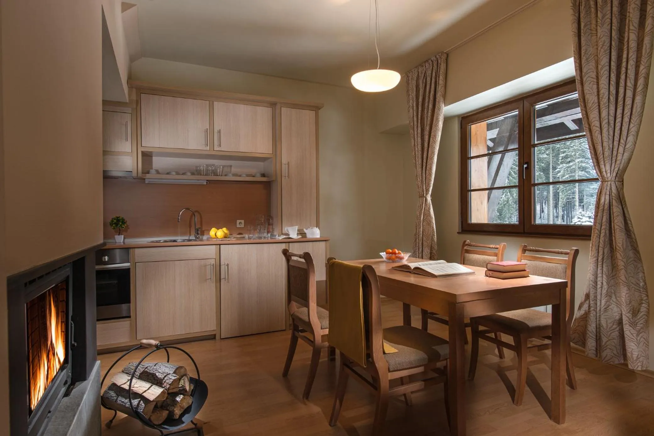 Kitchen or kitchenette in Effect Malina Residence Hotel