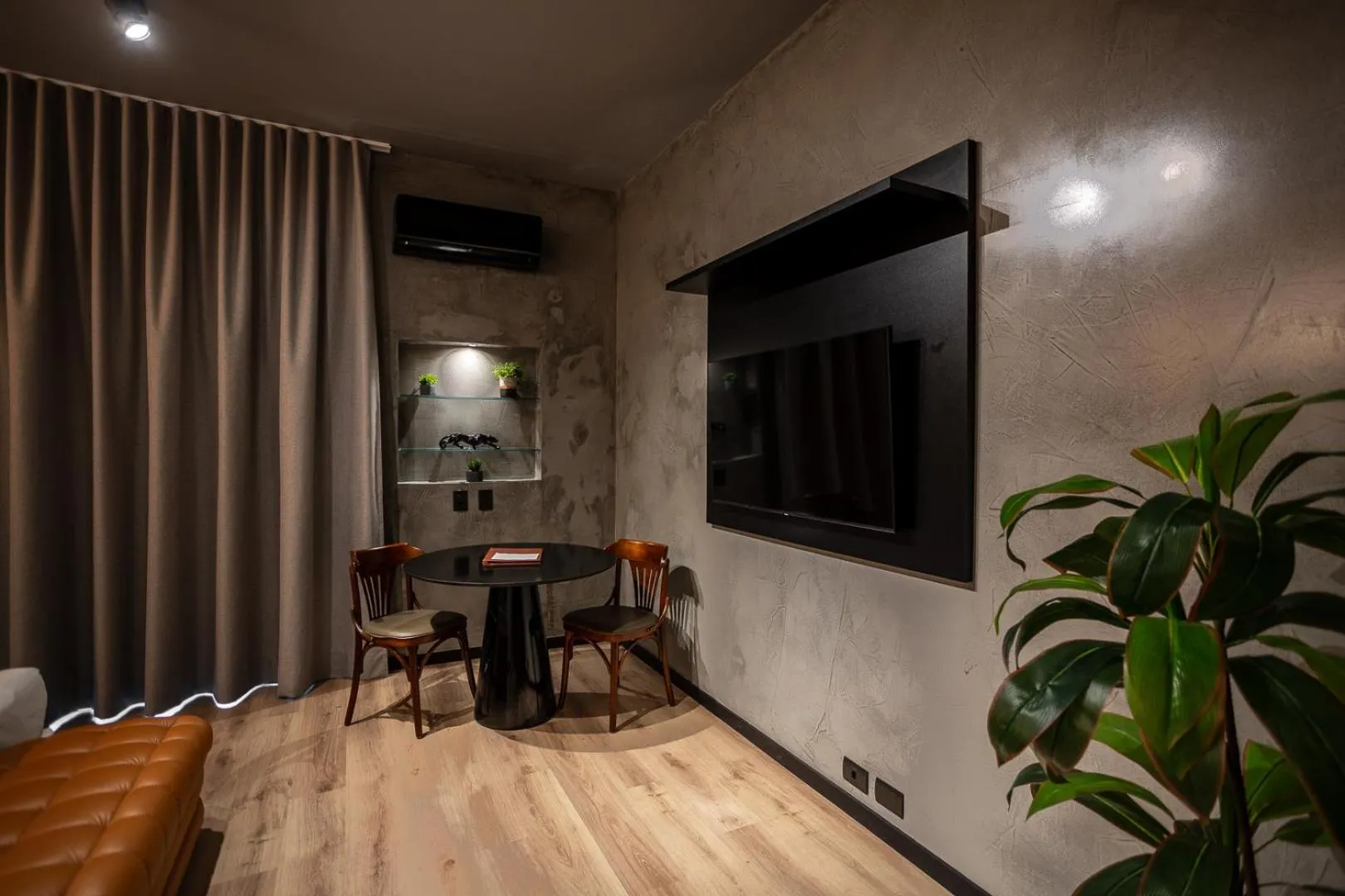 TV and multimedia in Planalto Select Hotel Ponta Grossa