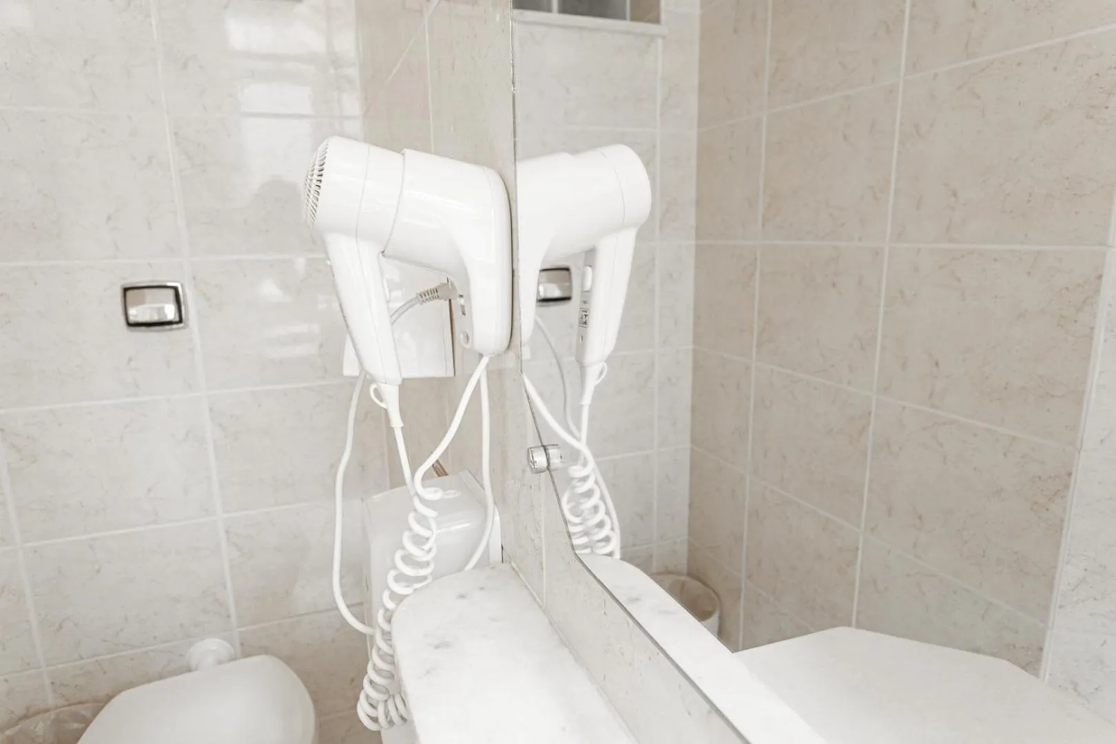 Toilet in Planalto Select Hotel Ponta Grossa