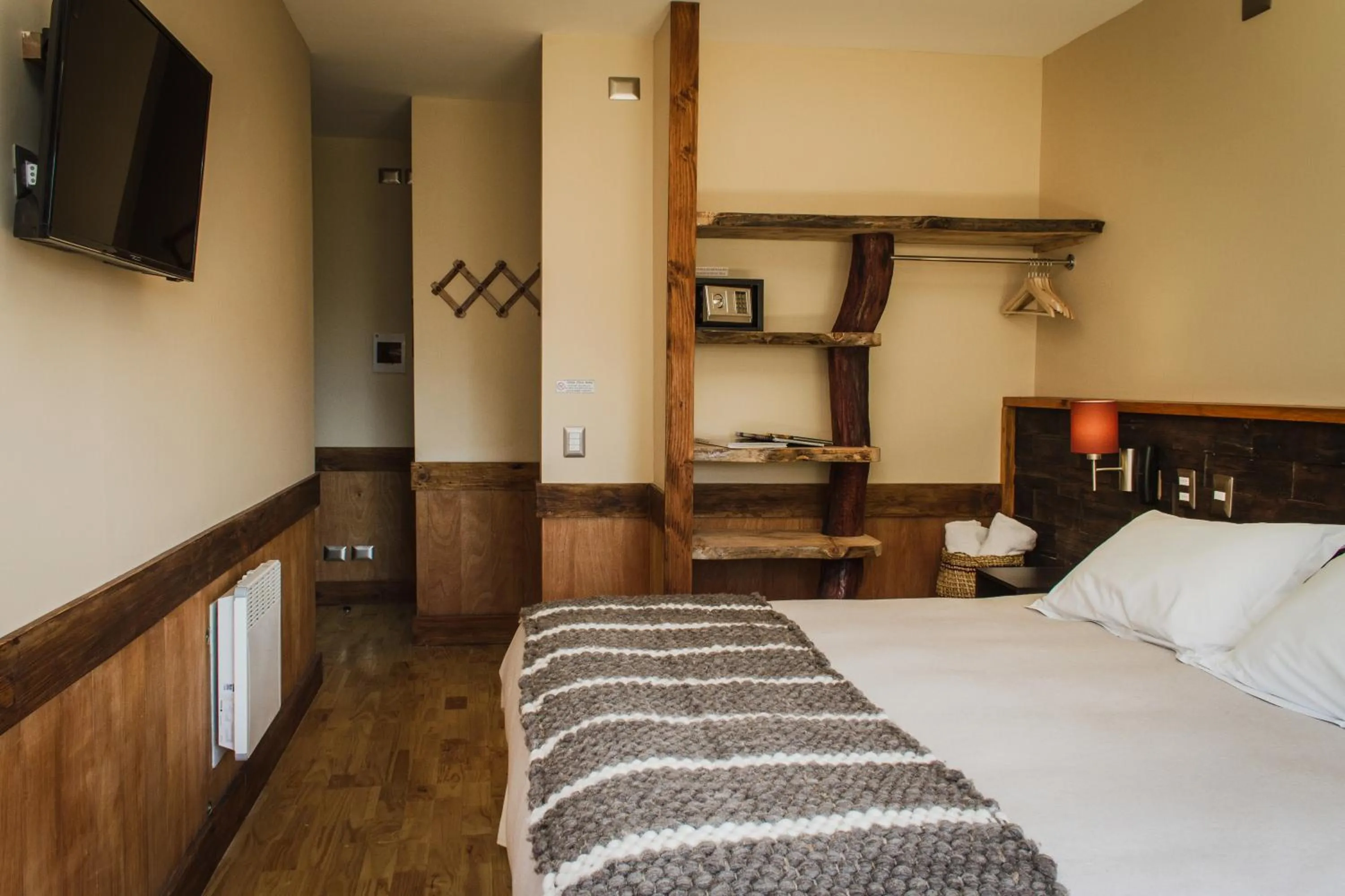 Photo of the whole room, Bed in Casa Kalfu Hotel Boutique