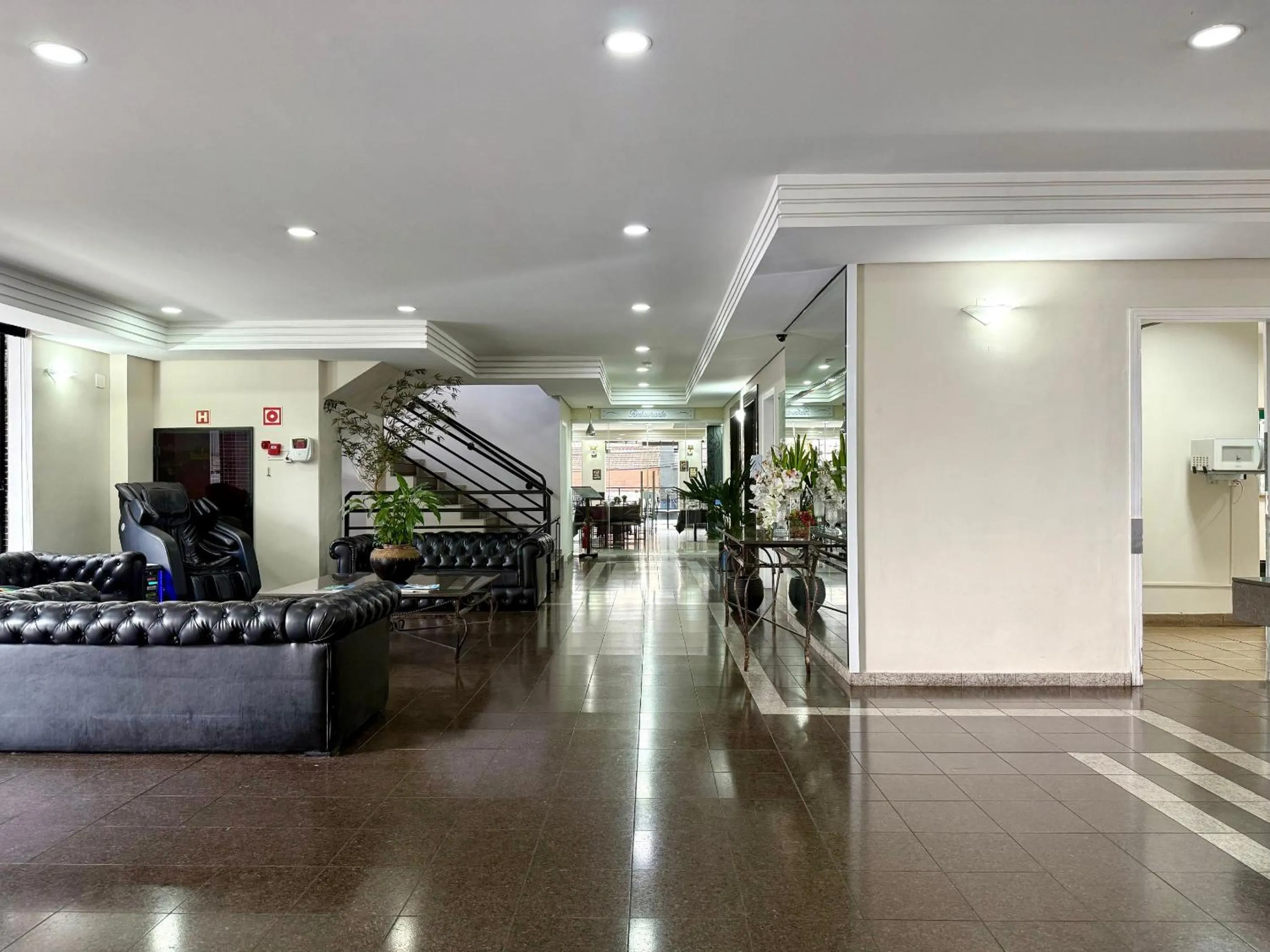 Lobby or reception in Granville Hotel