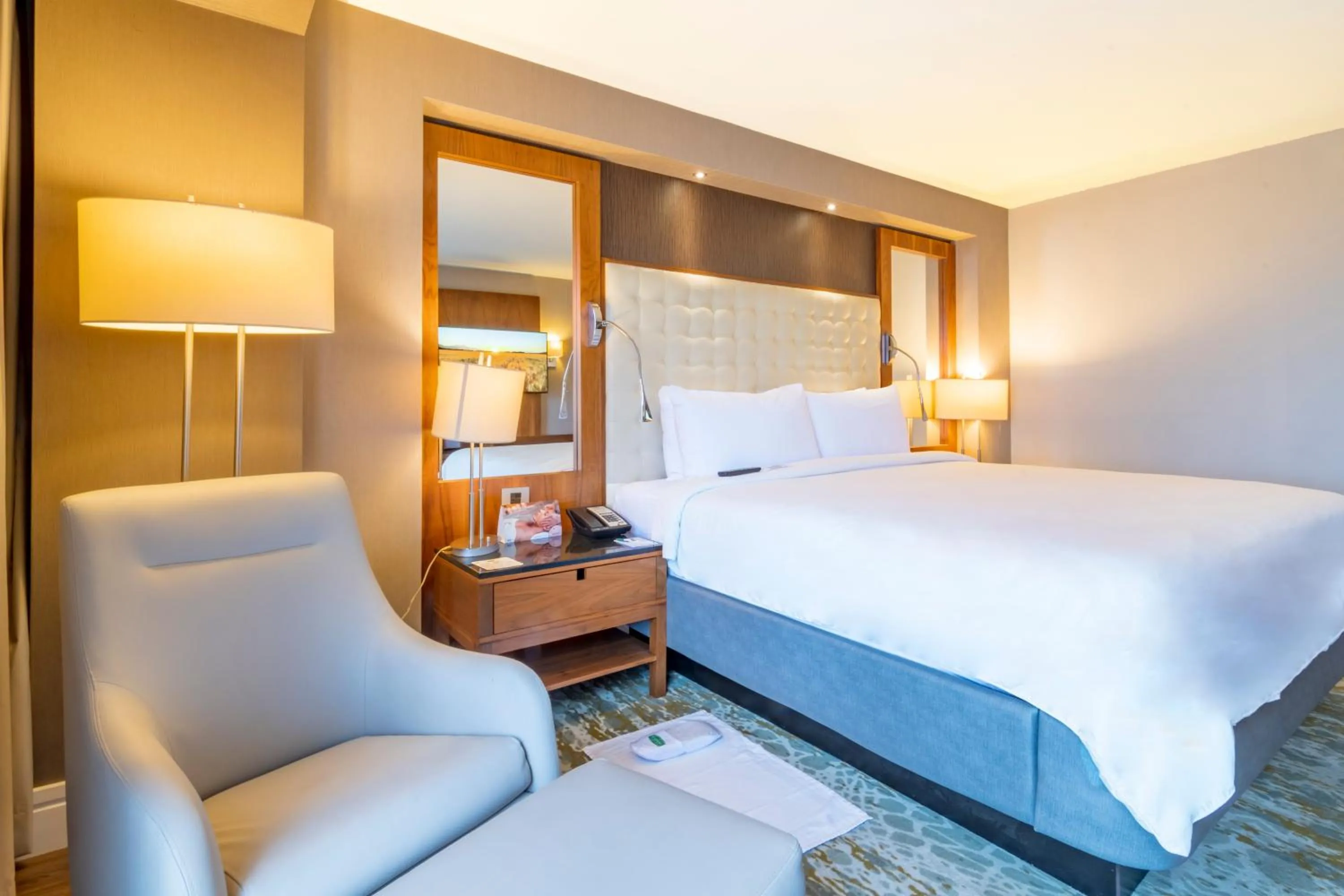 Bed in Hotel Lucerna Tijuana