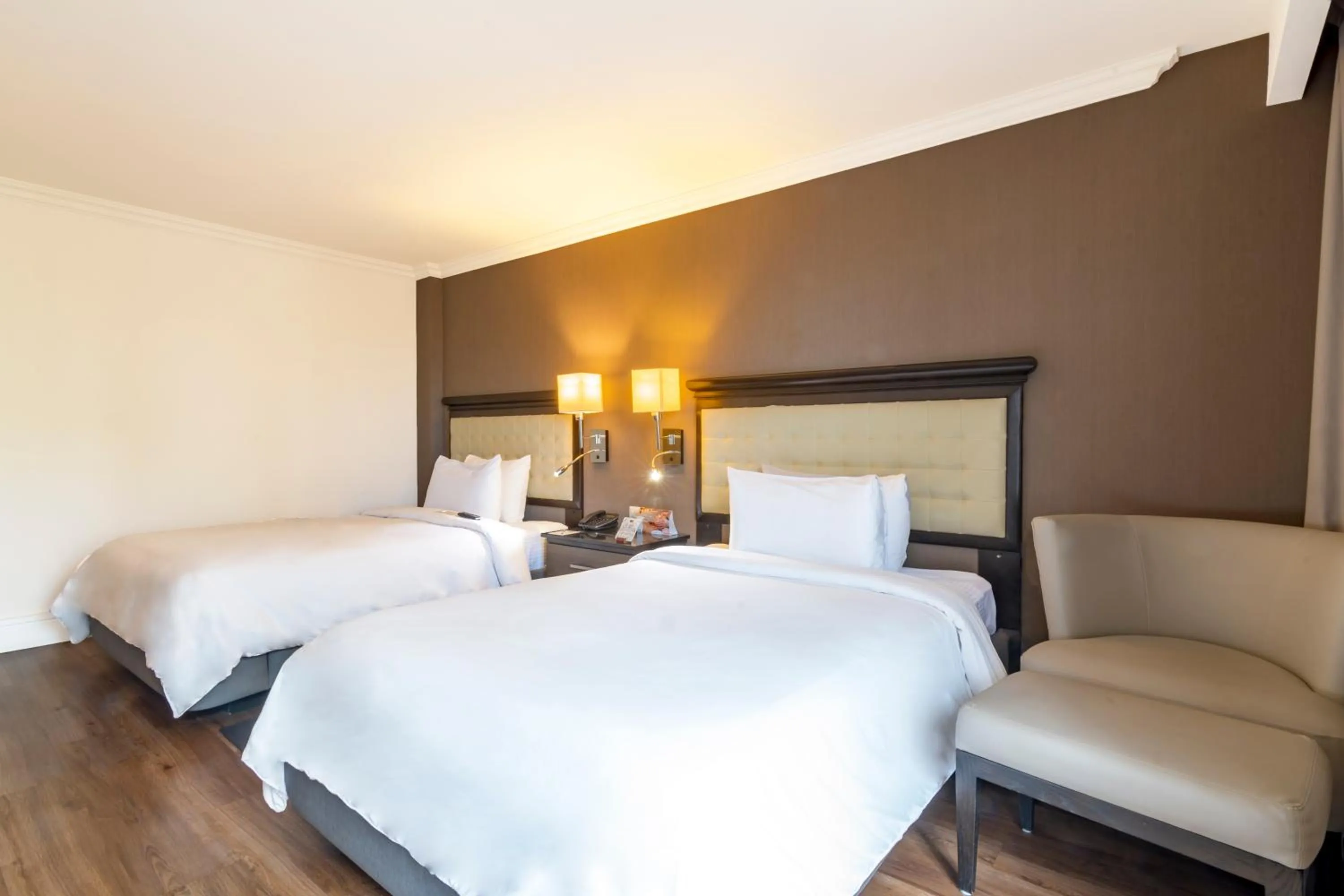 Bed in Hotel Lucerna Tijuana