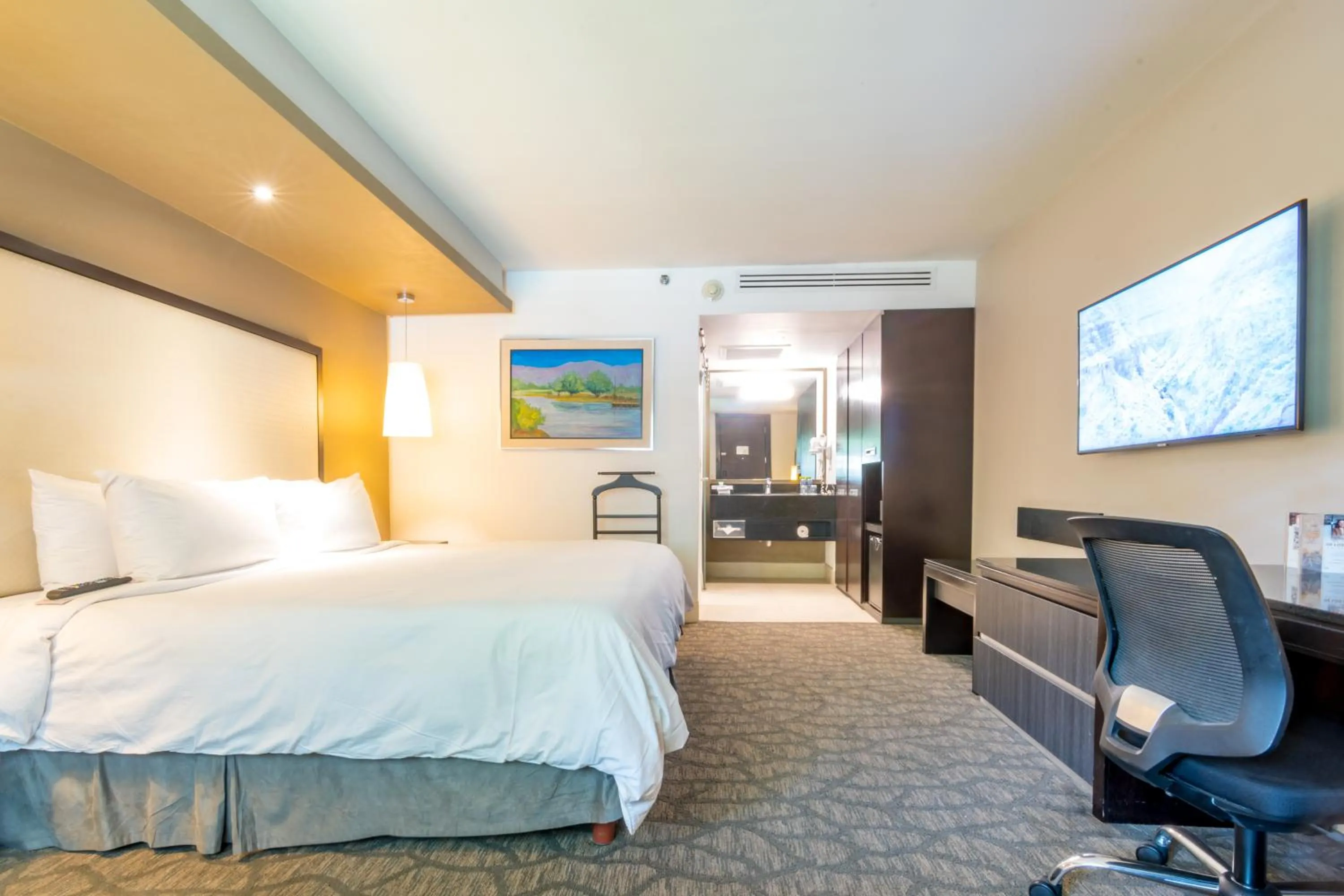 Bed in Hotel Lucerna Mexicali