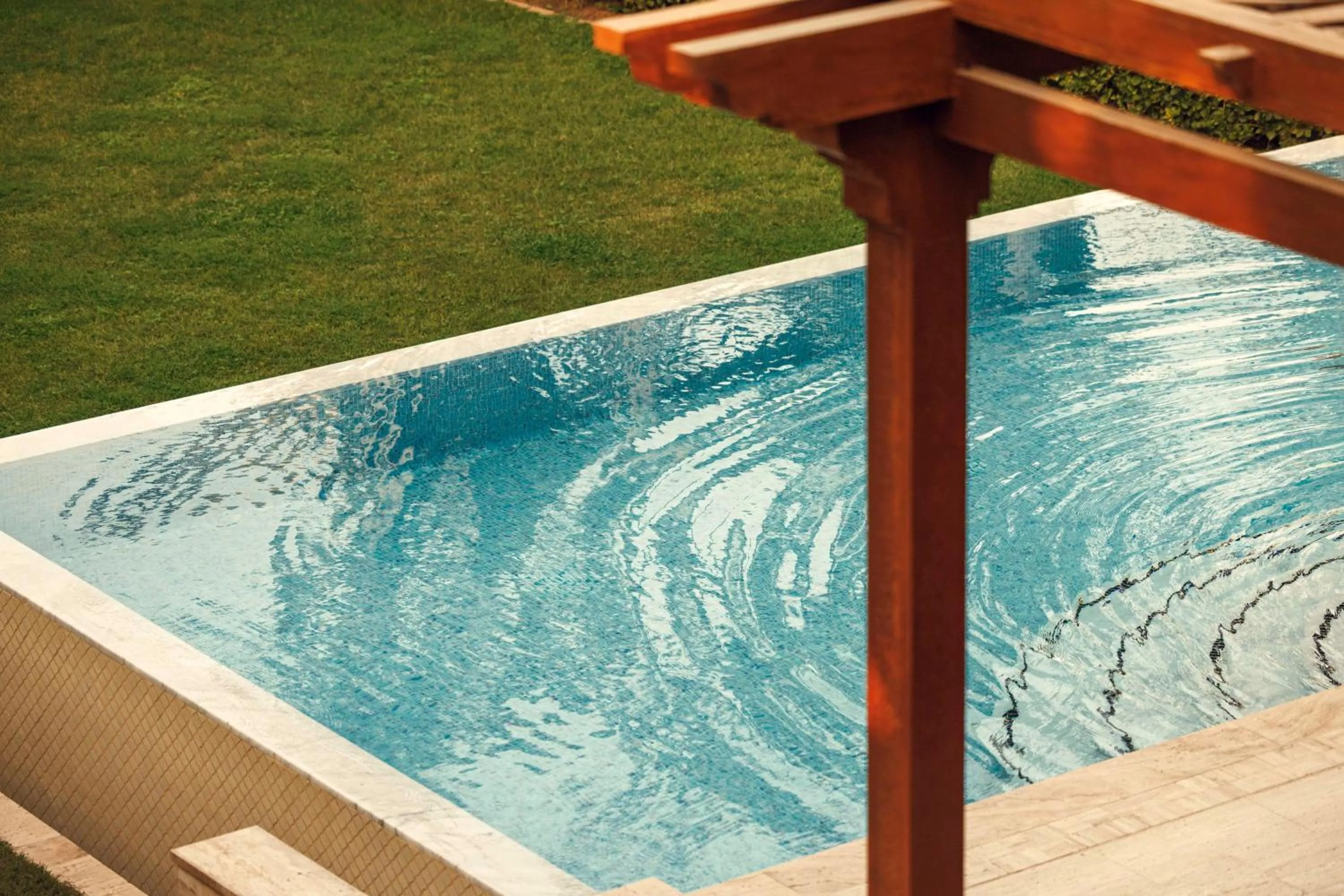 Swimming pool in One&Only The Palm Dubai