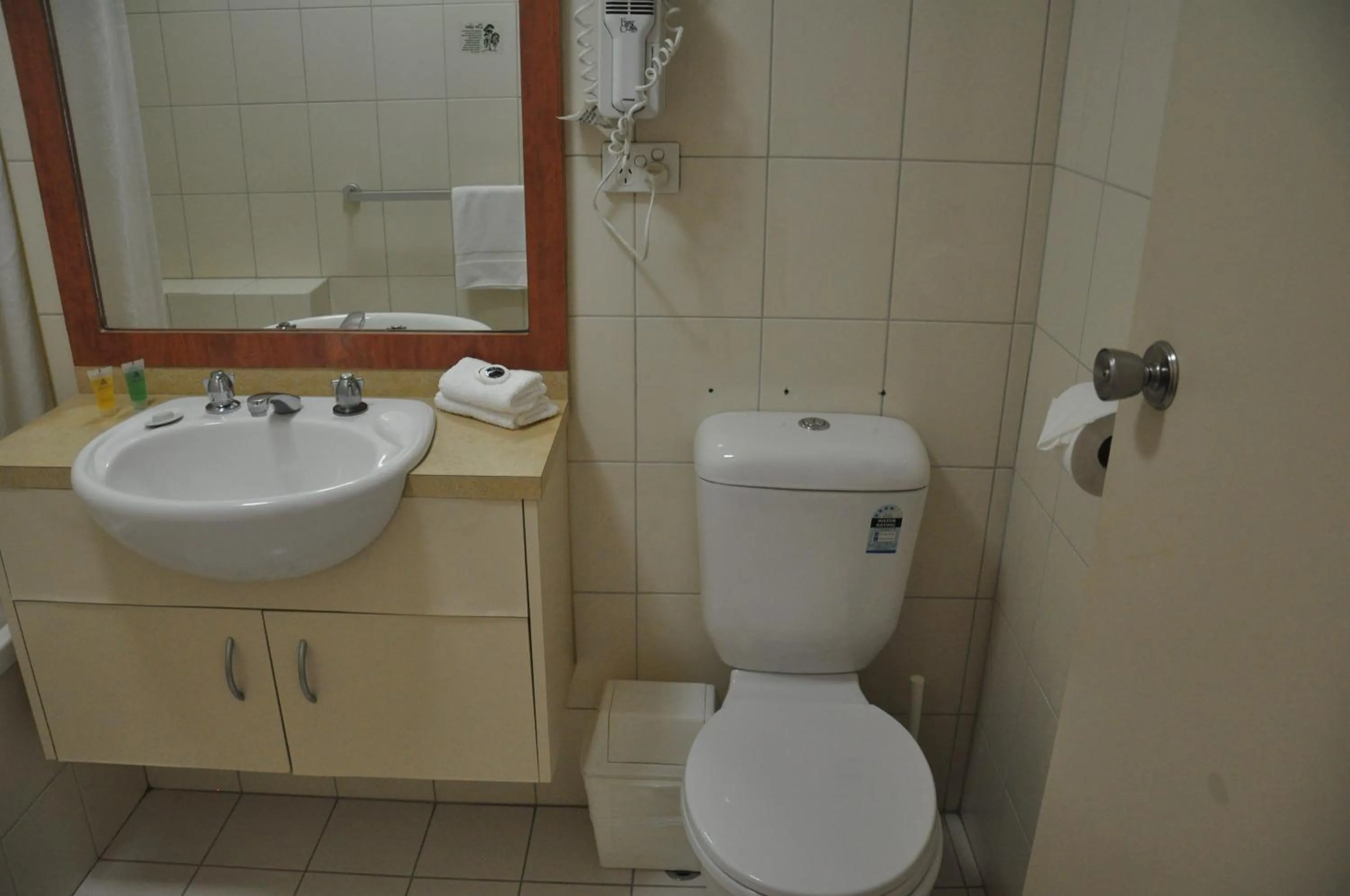 Toilet in City Park Hotel