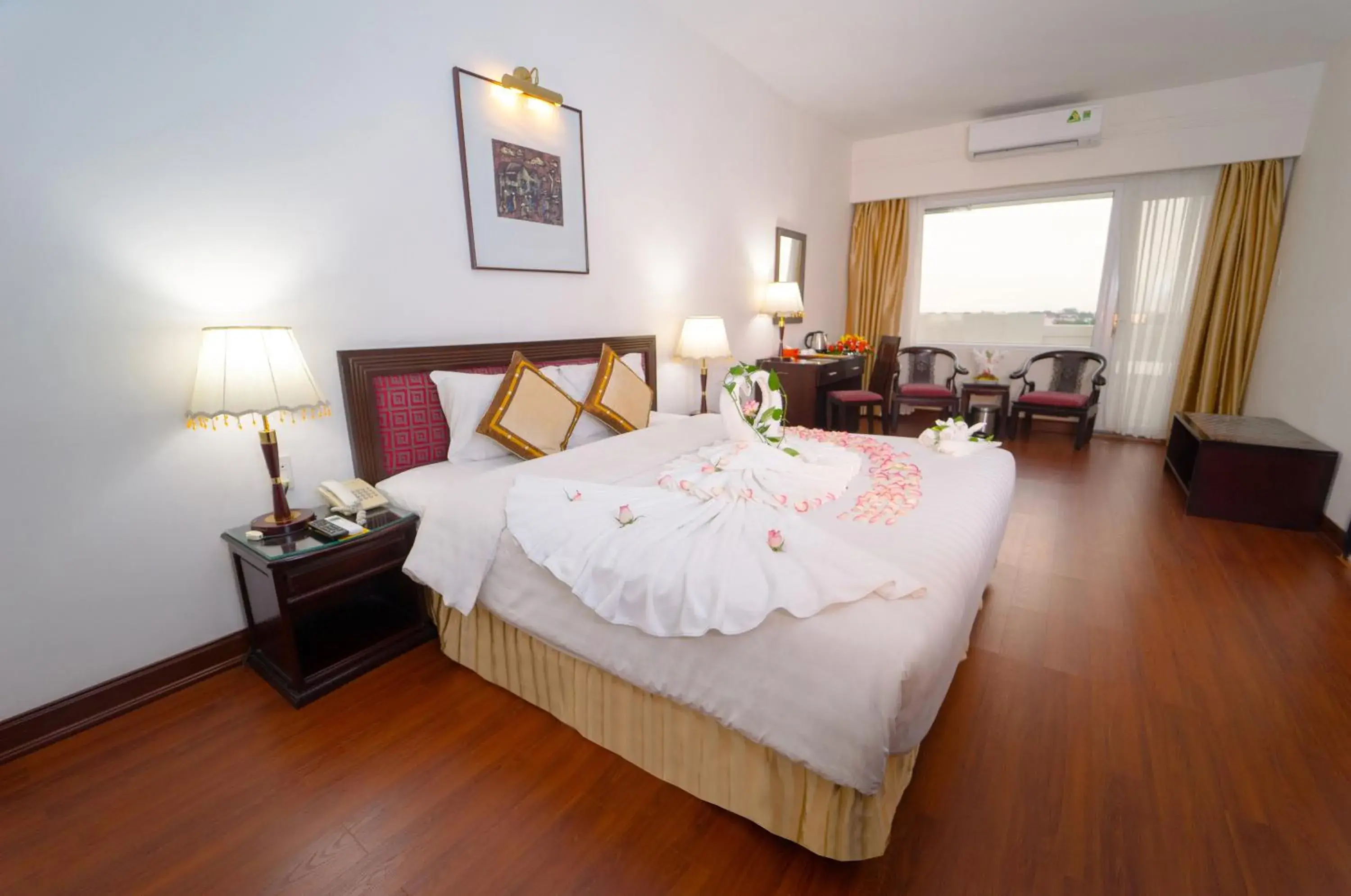 Deluxe River View in Century Riverside Hotel Hue Deluxe River View in Century Riverside Hotel Hue