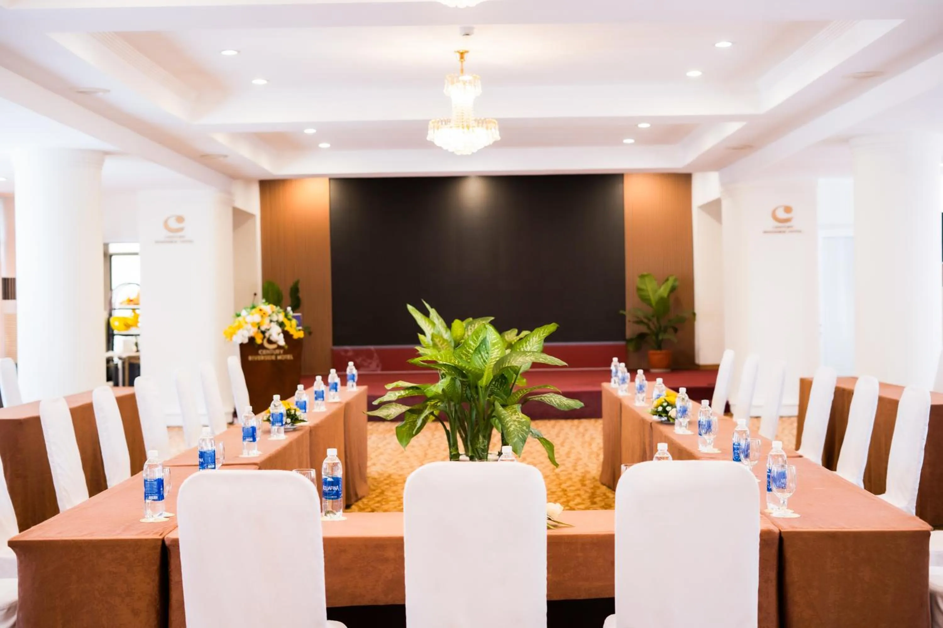 Meeting/conference room in Century Riverside Hotel Hue