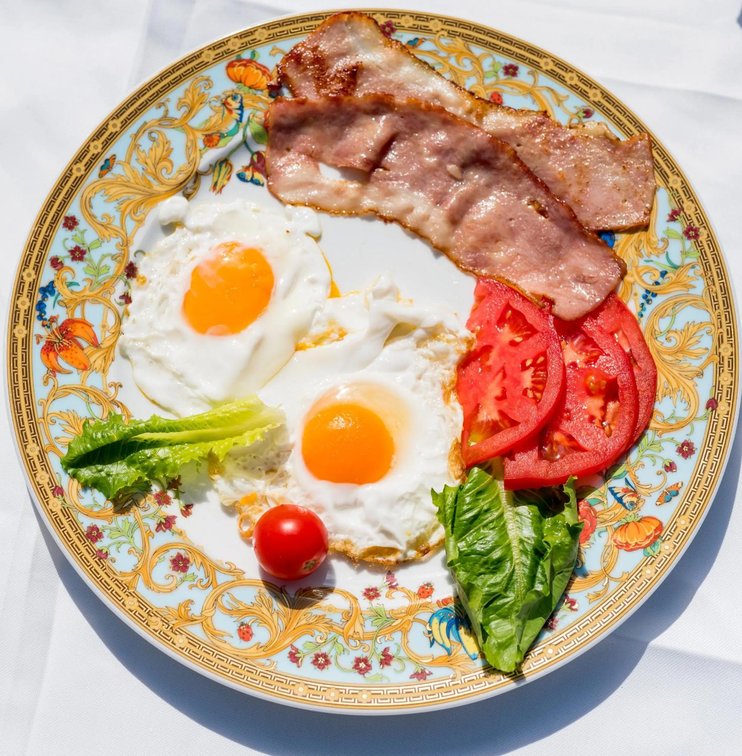 Breakfast in Kratiras View Luxury Suites