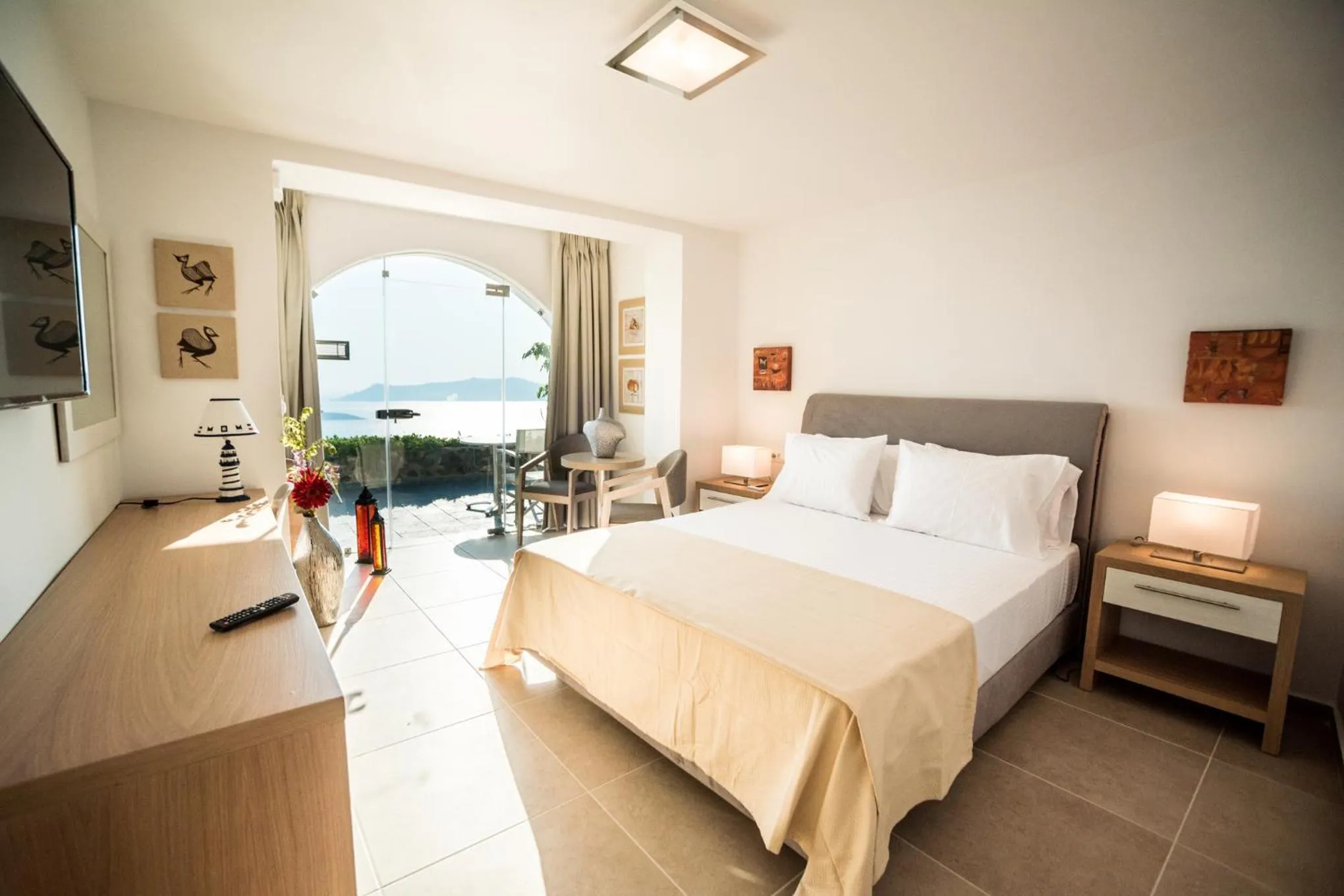 Balcony/Terrace, Bed in Kratiras View Luxury Suites