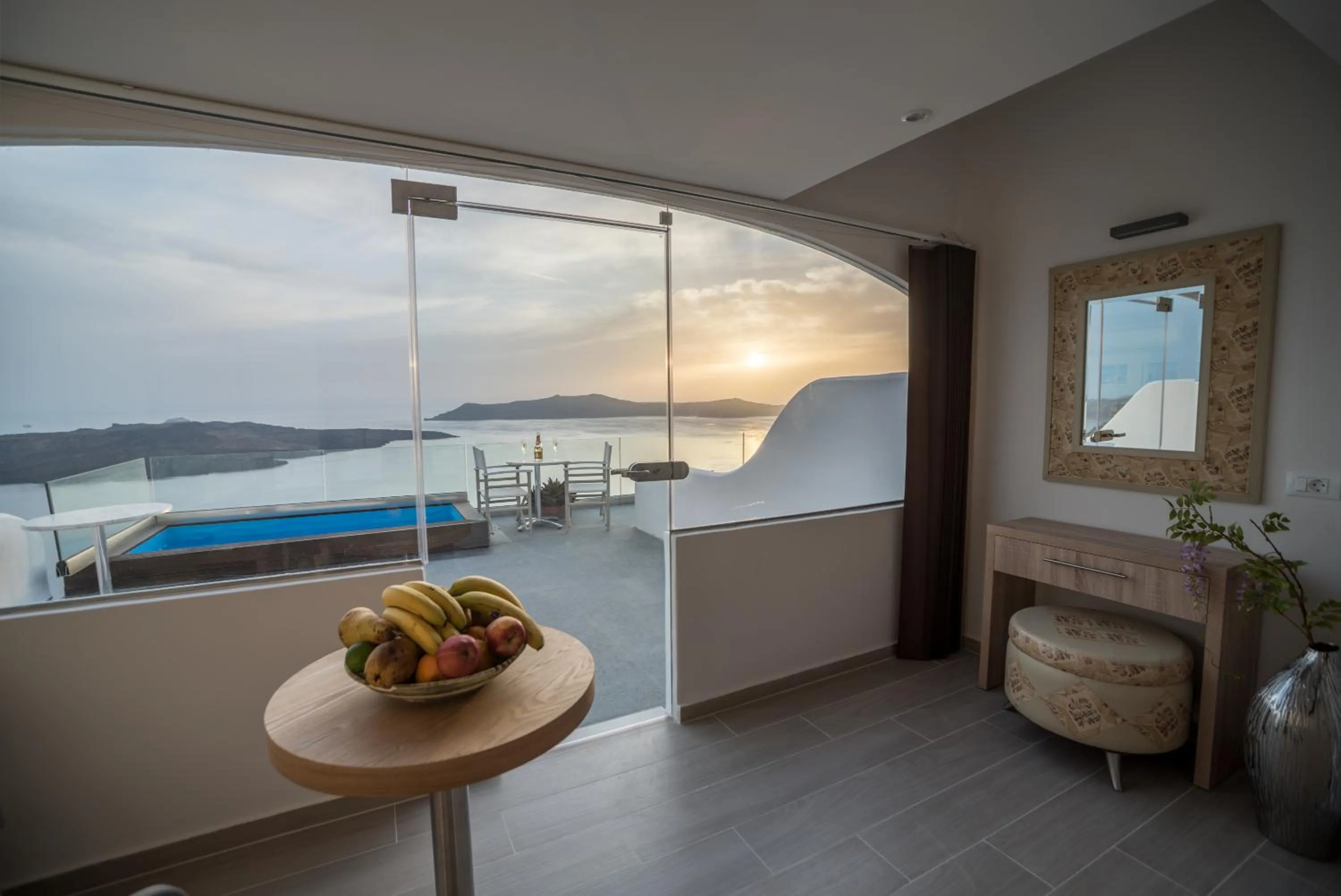 Balcony/Terrace in Kratiras View Luxury Suites
