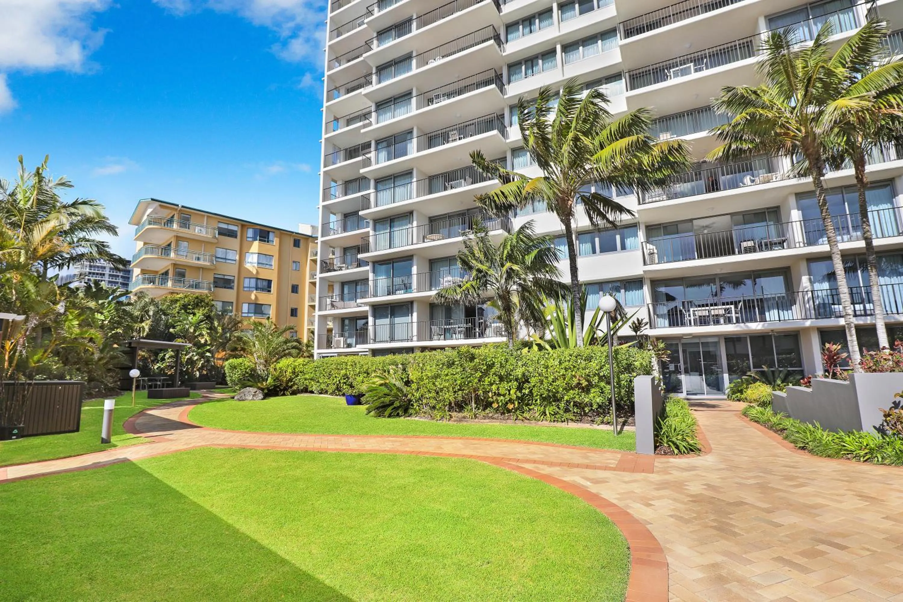 BBQ facilities in Majorca Isle Beachside Resort